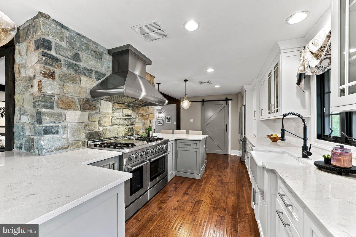 NORTH HILL - Residential