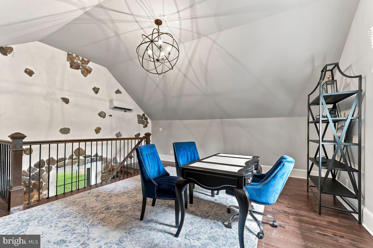 NORTH HILL - Residential