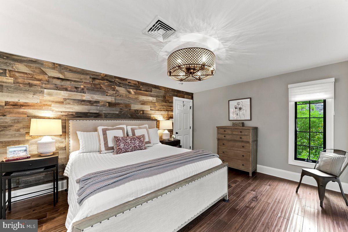 NORTH HILL - Residential