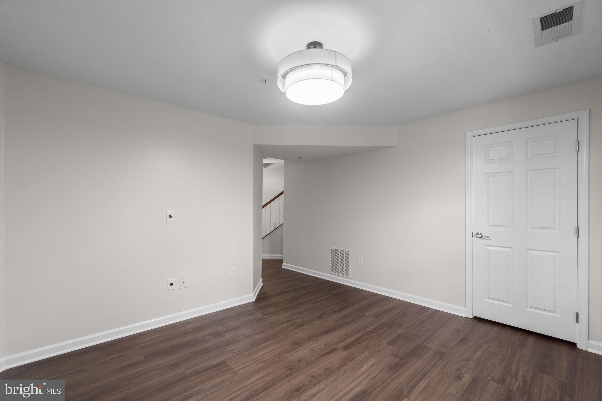 DORSEY CROSSING - Residential