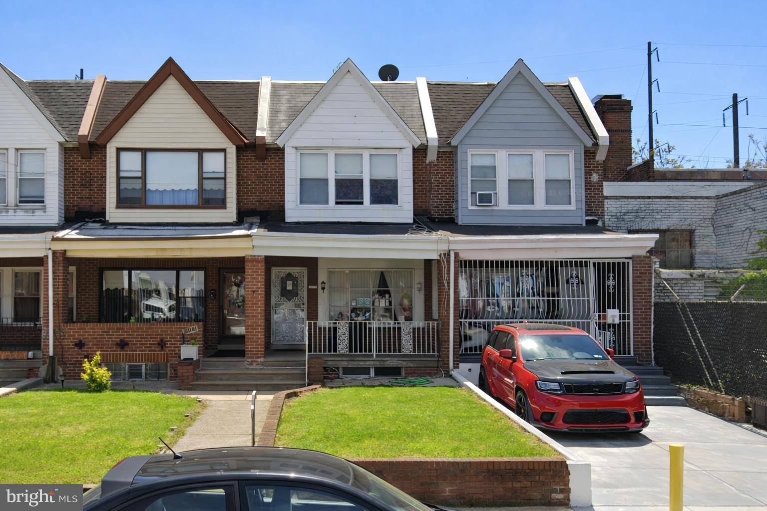 HOLMESBURG - Commercial Sale