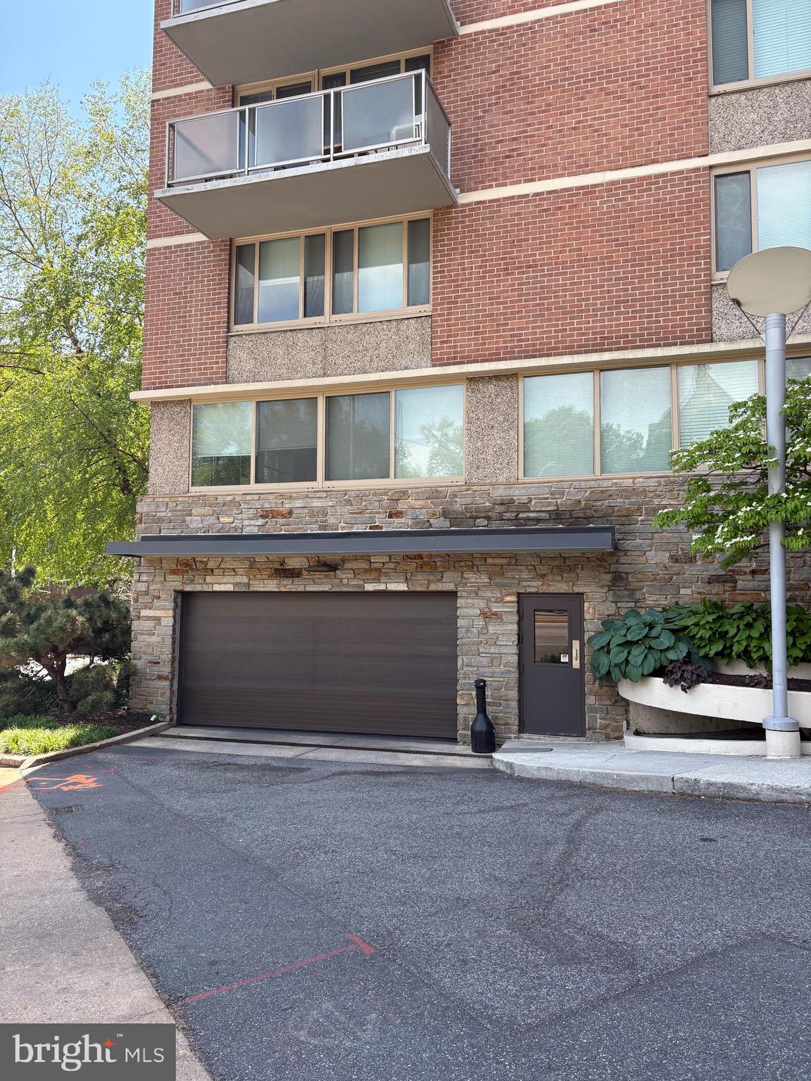 CHARLES VILLAGE - Residential