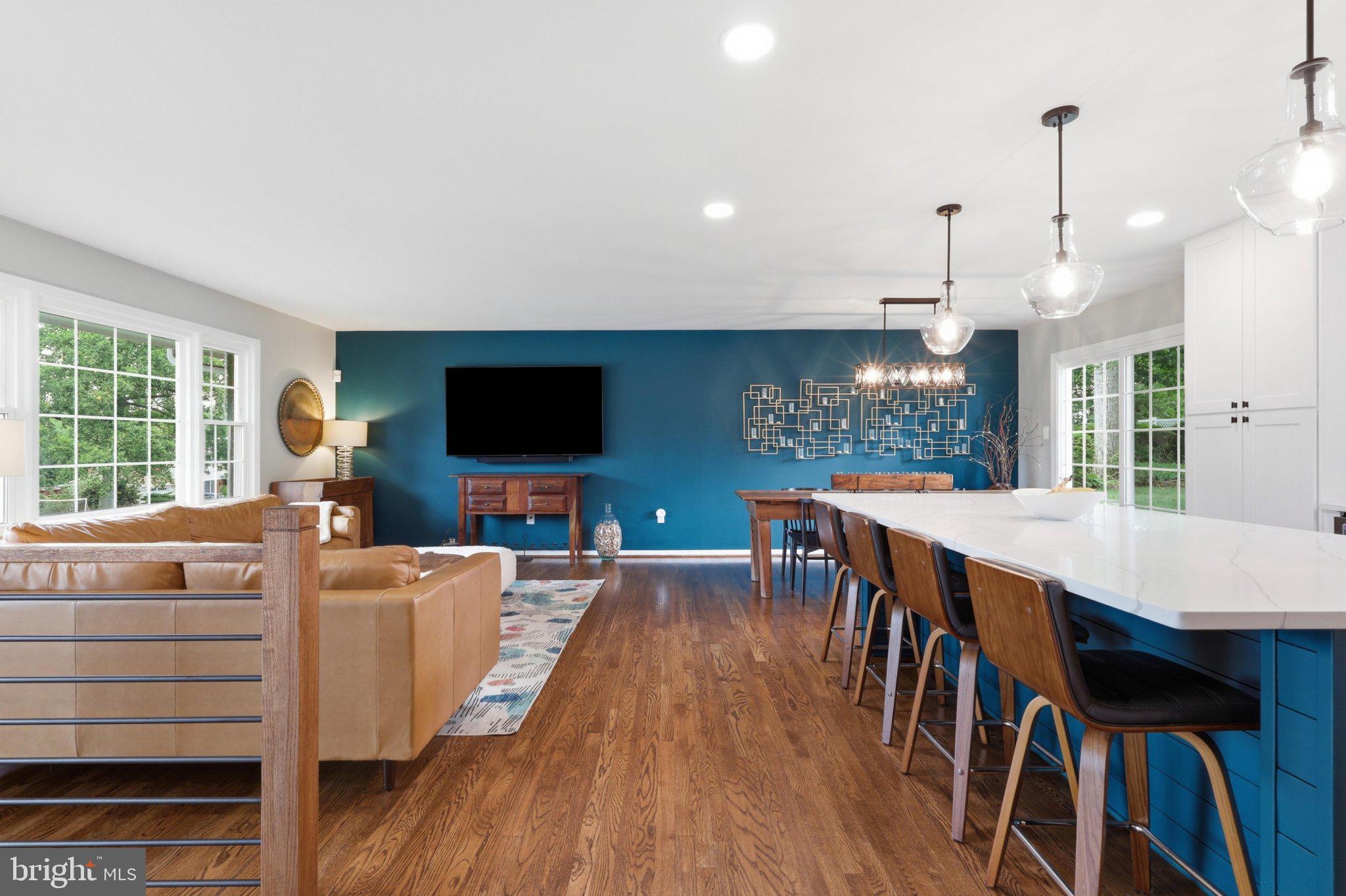 WEST SPRINGFIELD - Residential