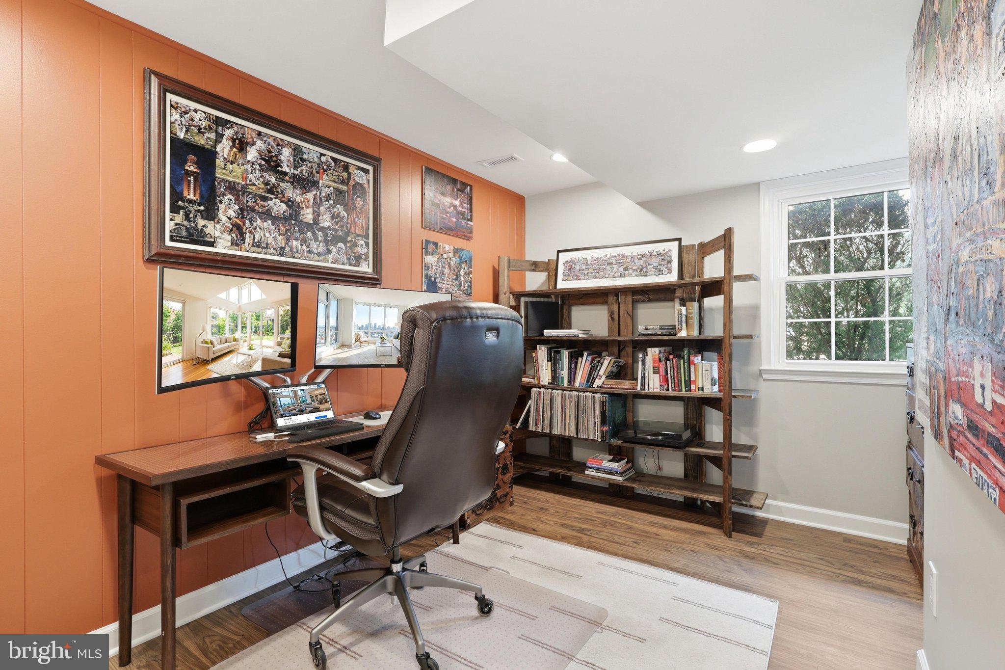WEST SPRINGFIELD - Residential