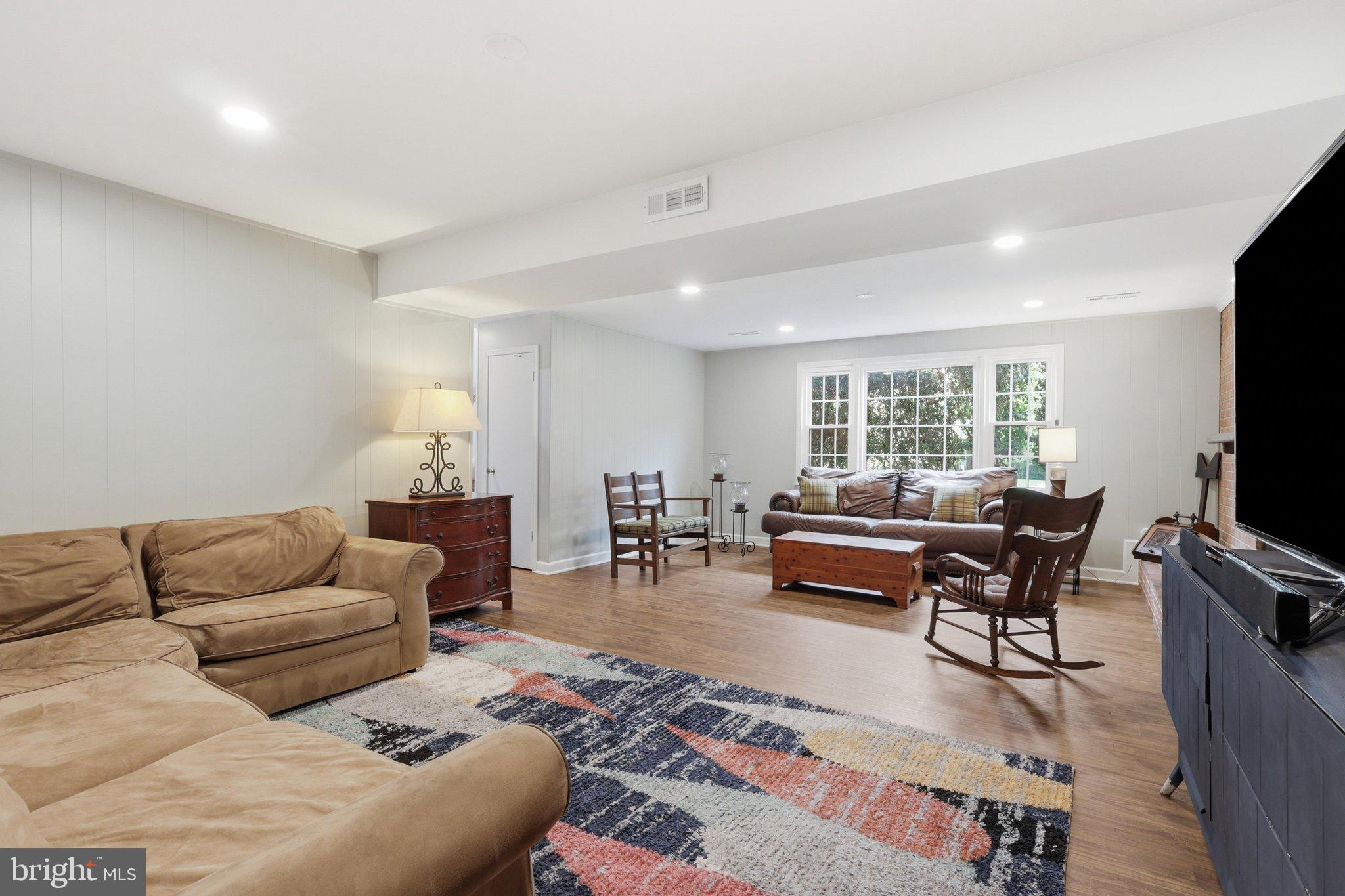 WEST SPRINGFIELD - Residential