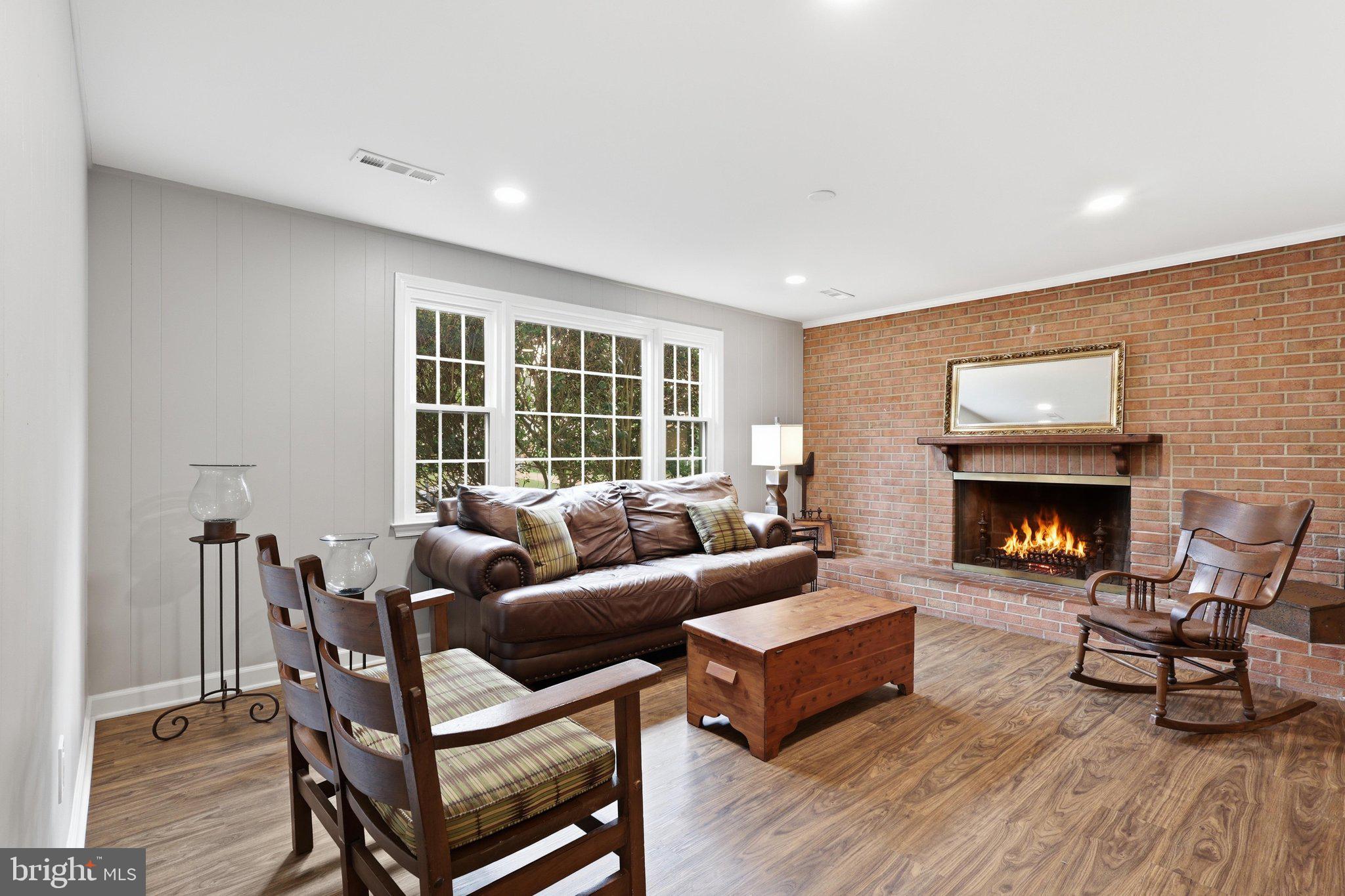 WEST SPRINGFIELD - Residential