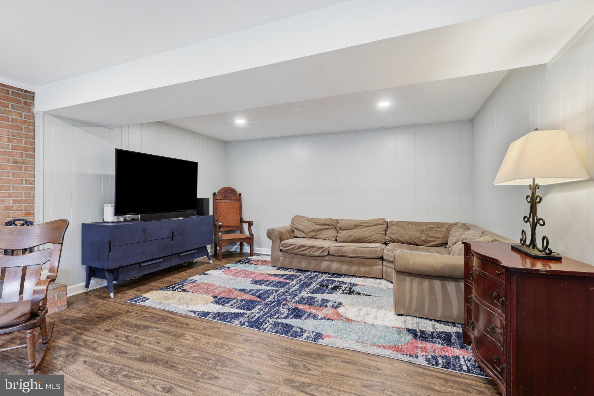 WEST SPRINGFIELD - Residential