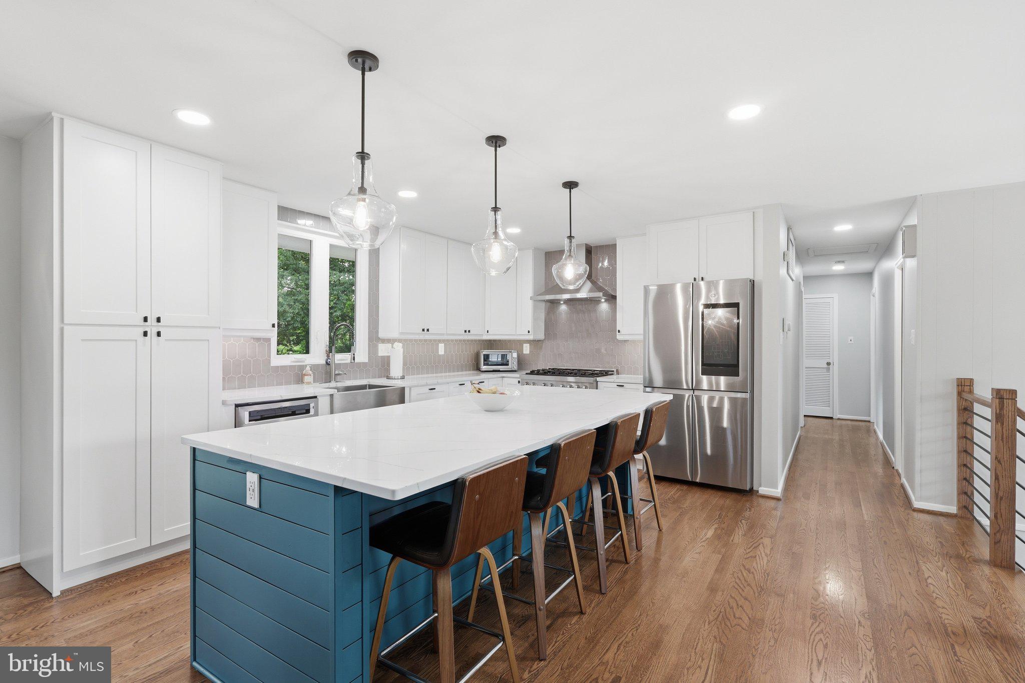 WEST SPRINGFIELD - Residential