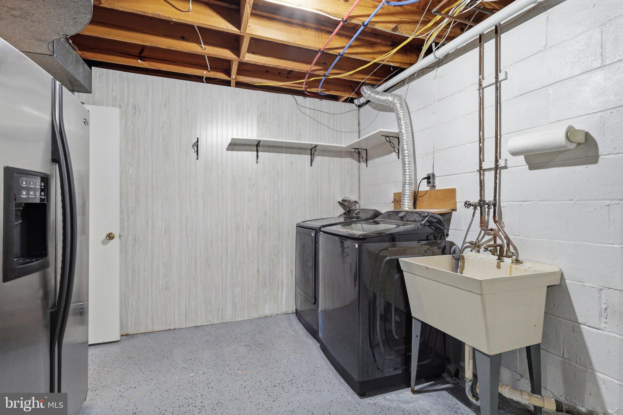 WEST SPRINGFIELD - Residential
