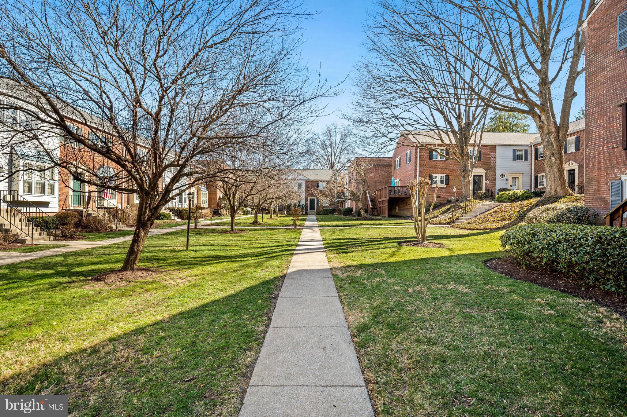 KENWOOD FOREST - Residential