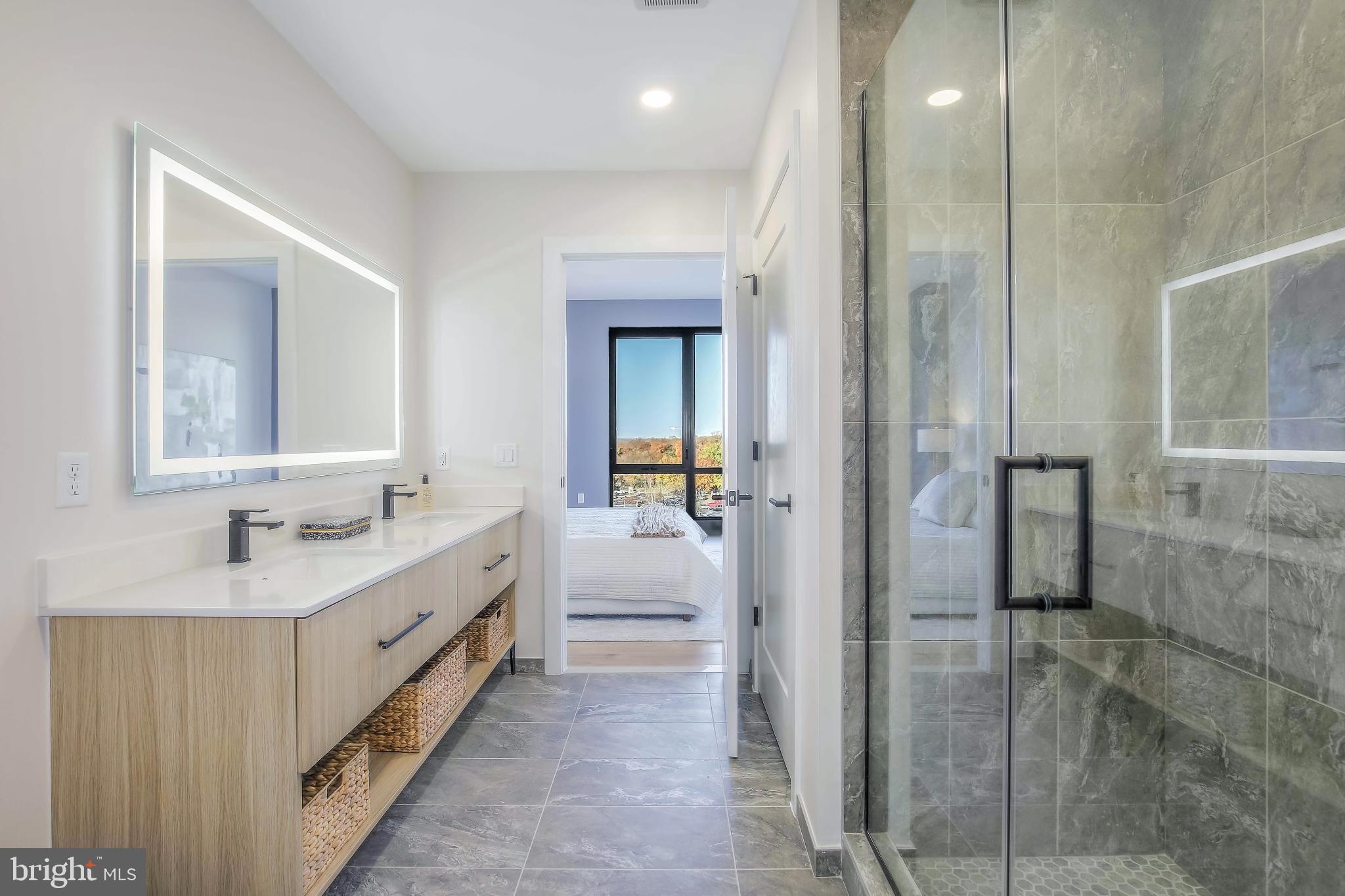 FALLS CHURCH CITY - Residential