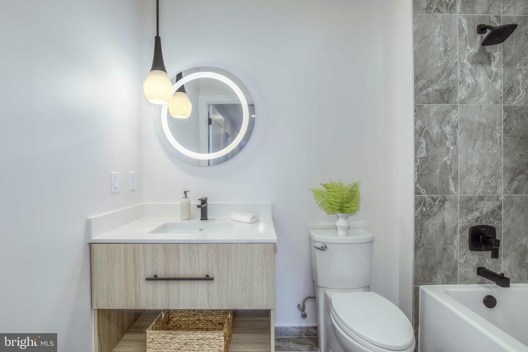 FALLS CHURCH CITY - Residential