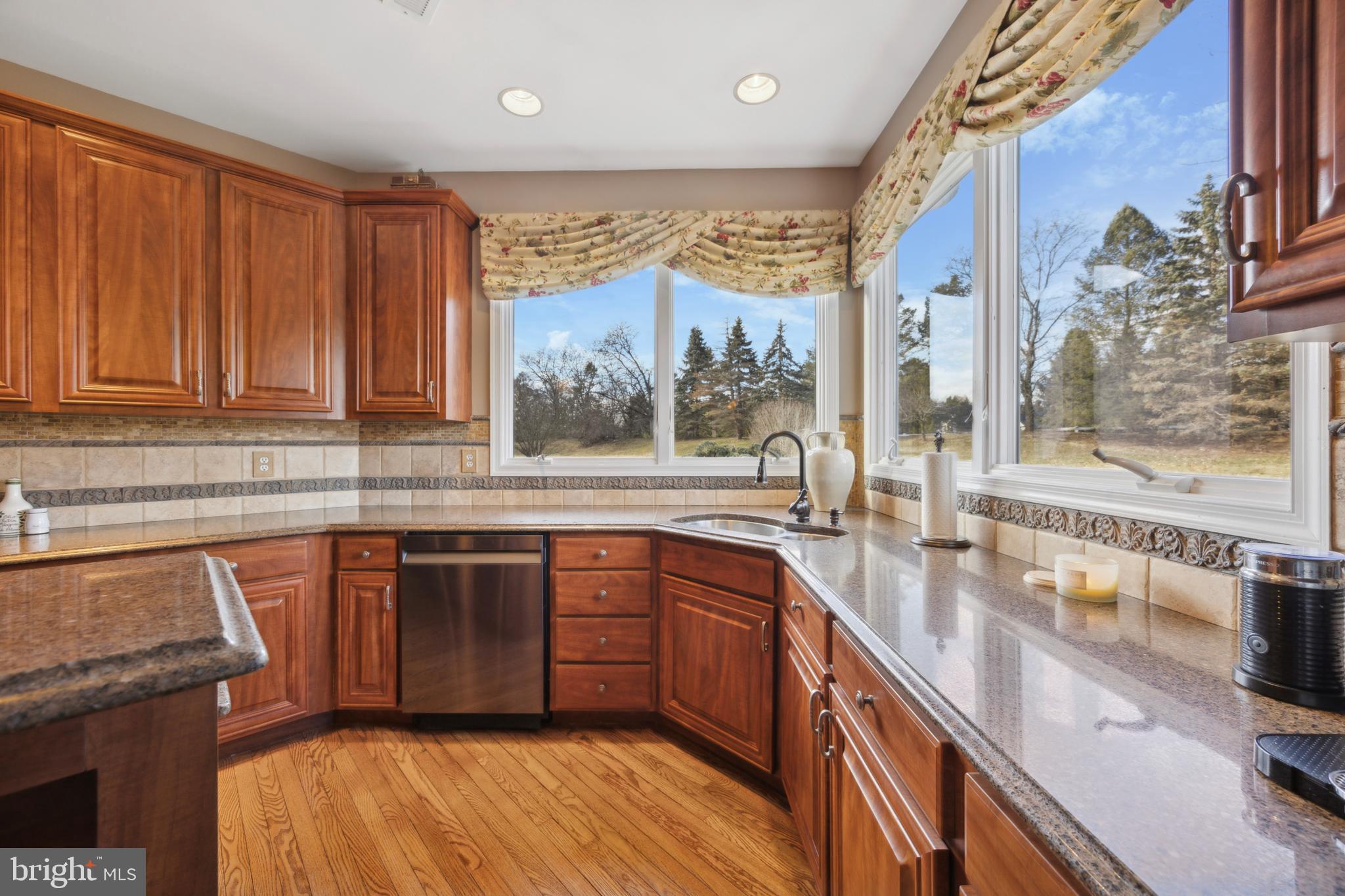 BLUE BELL CC - Residential
