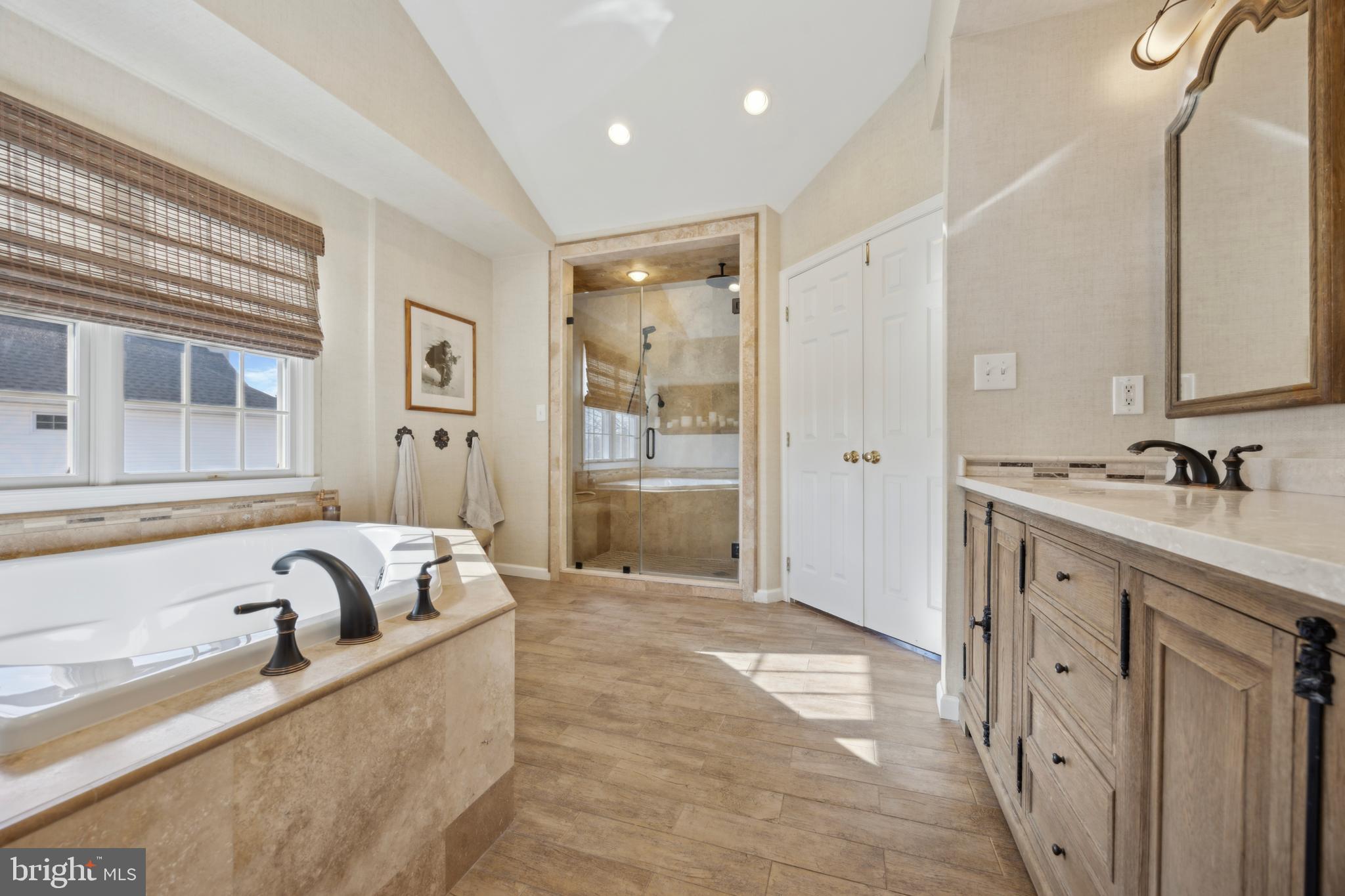 BLUE BELL CC - Residential