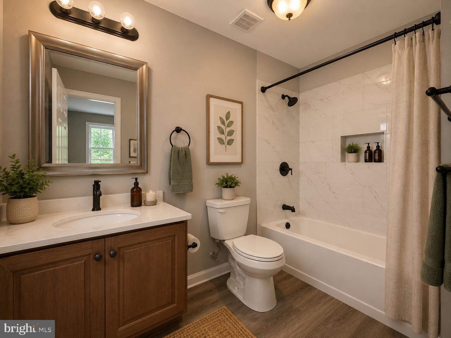 NORTHWOOD - Residential