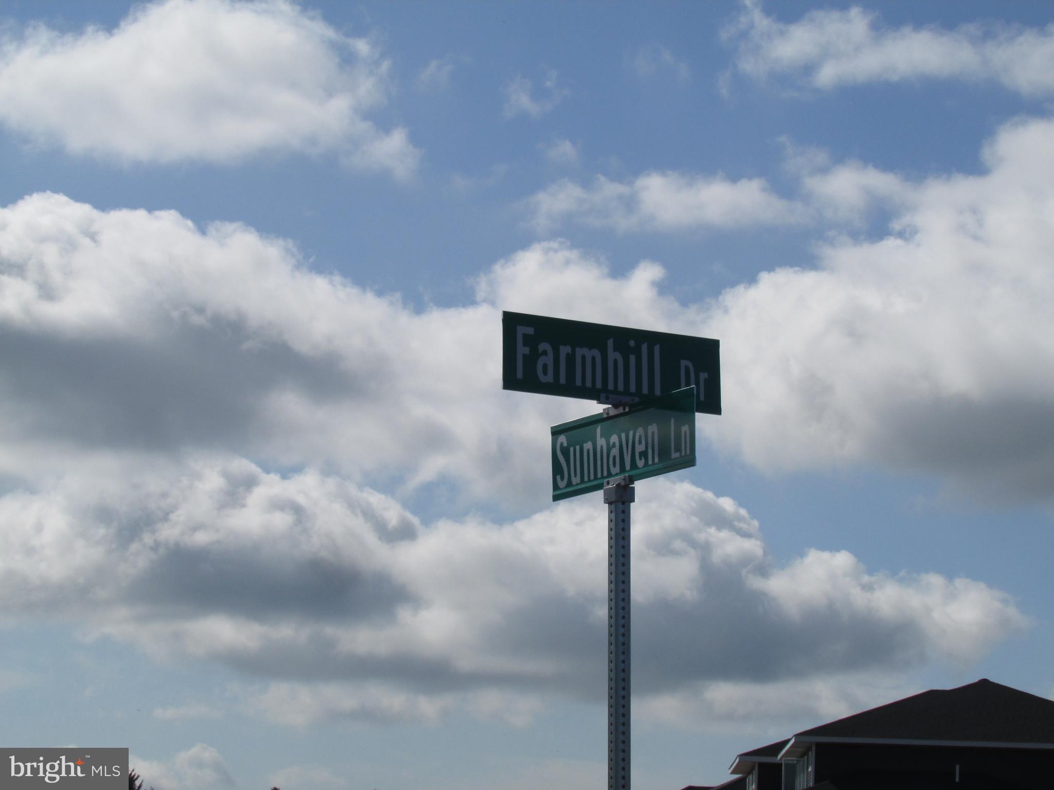 WINFIELD HEIGHTS - Land