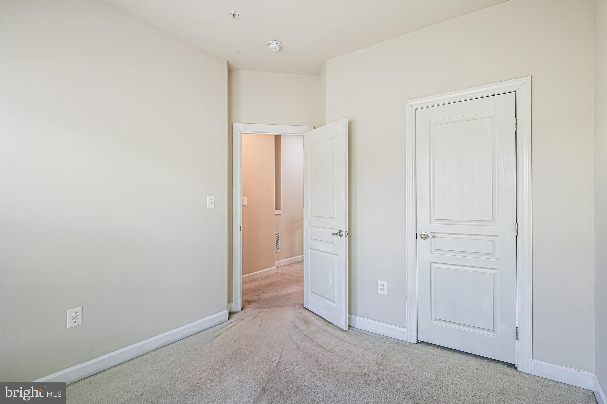 ELLICOTT SQUARE - Residential Lease