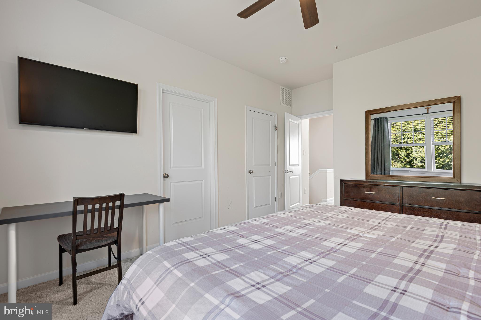 SEVERN MEADOWS - Residential