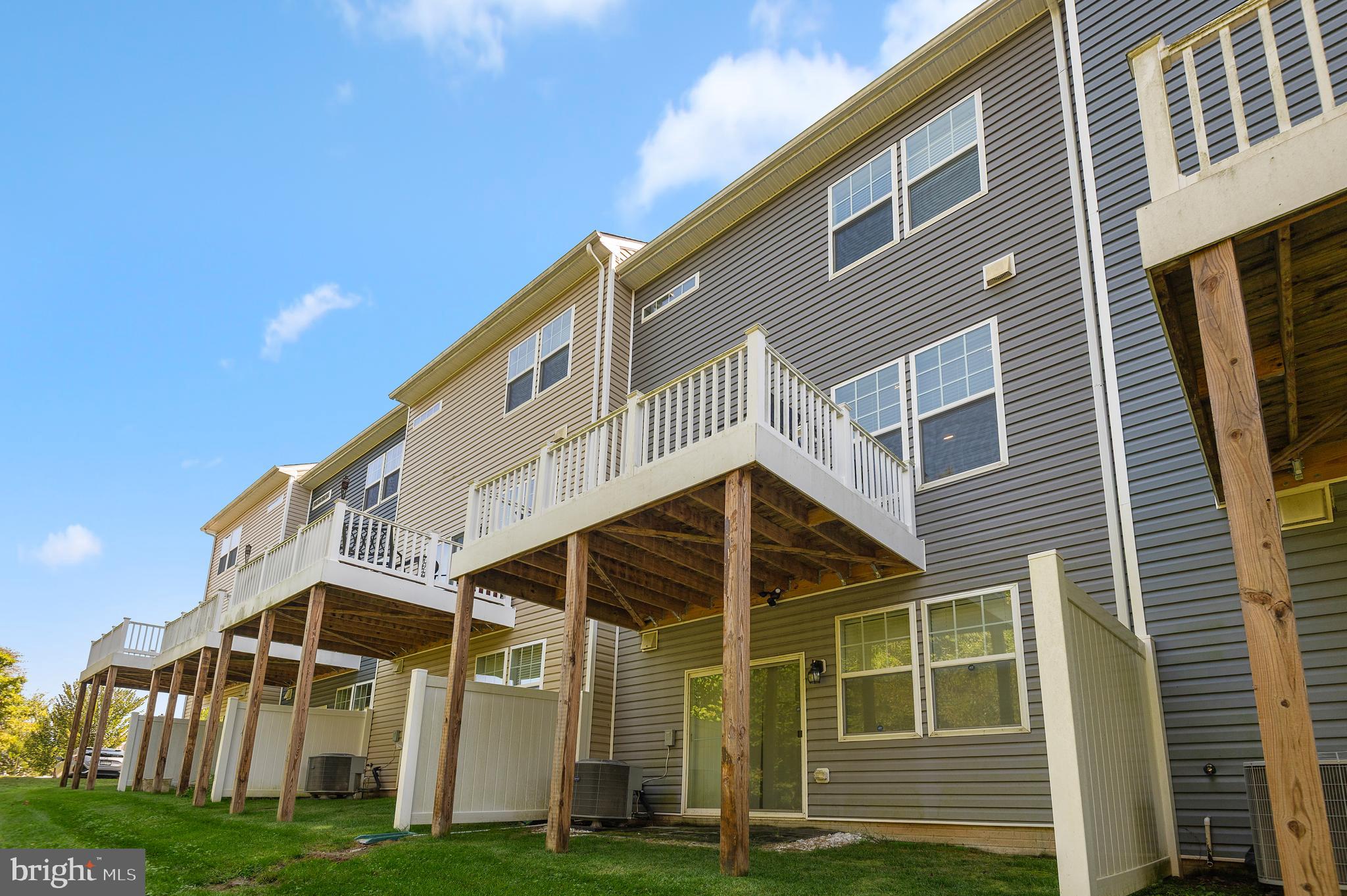 SEVERN MEADOWS - Residential