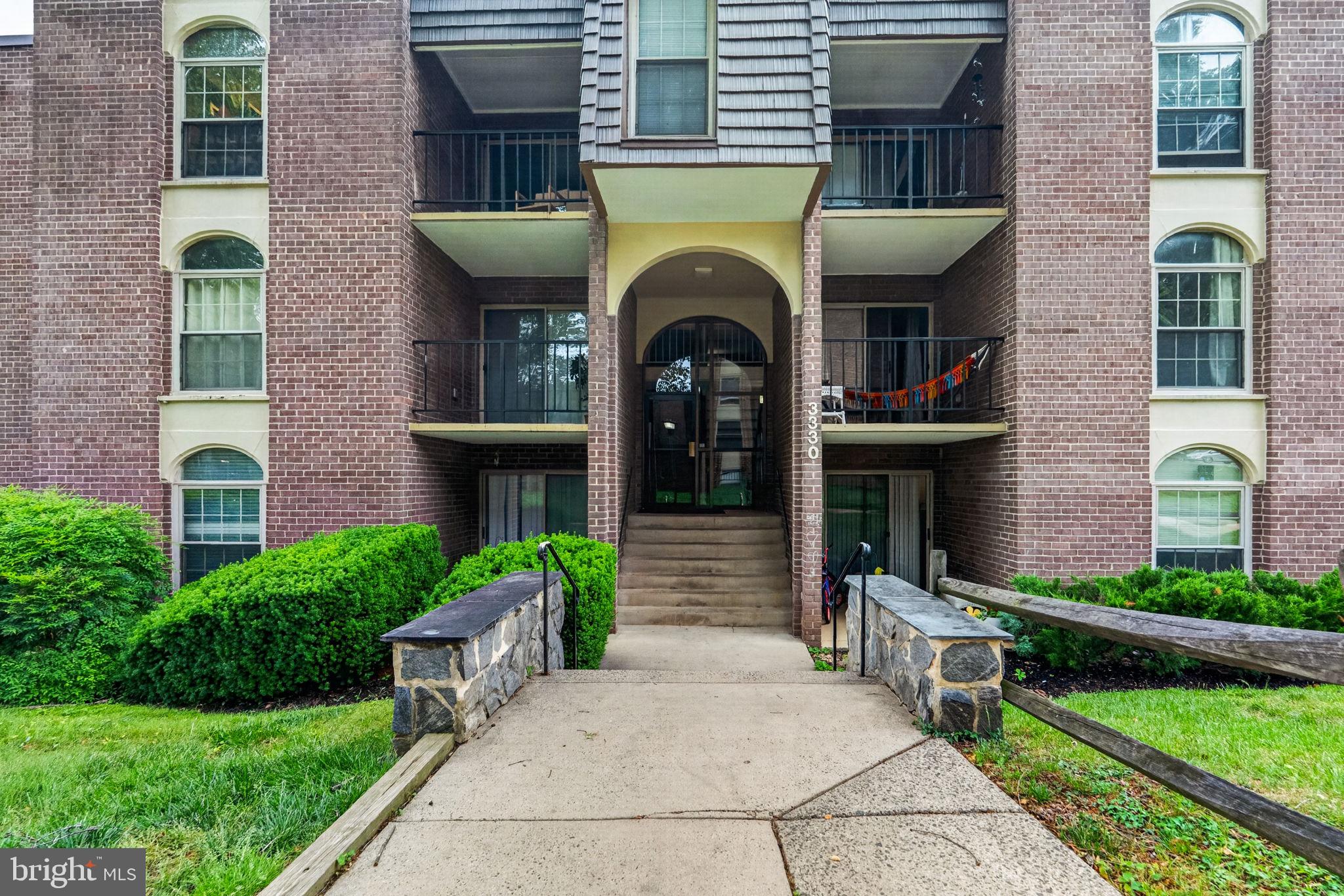WOODBURN VILLAGE - Residential