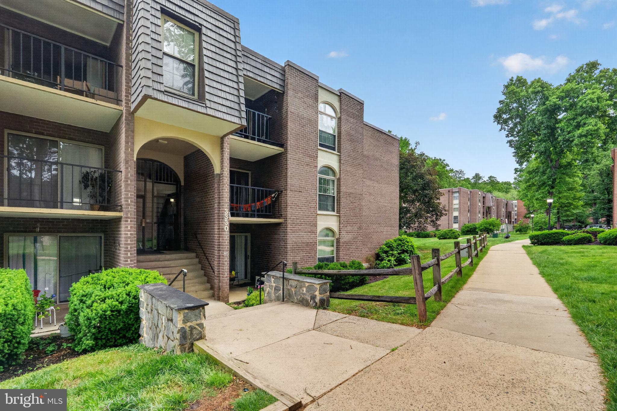 WOODBURN VILLAGE - Residential