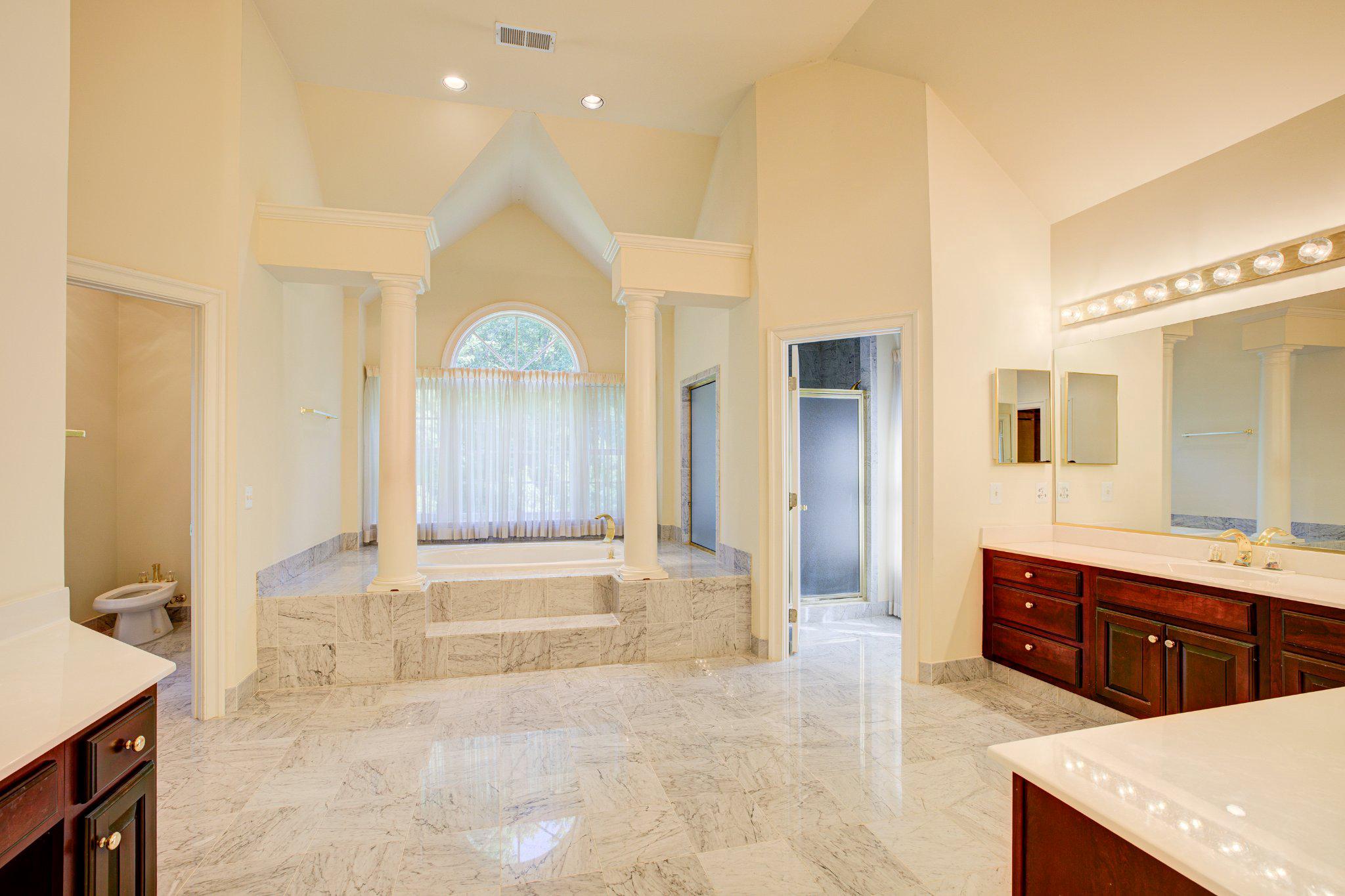 ROLLING MEADOWS - Residential