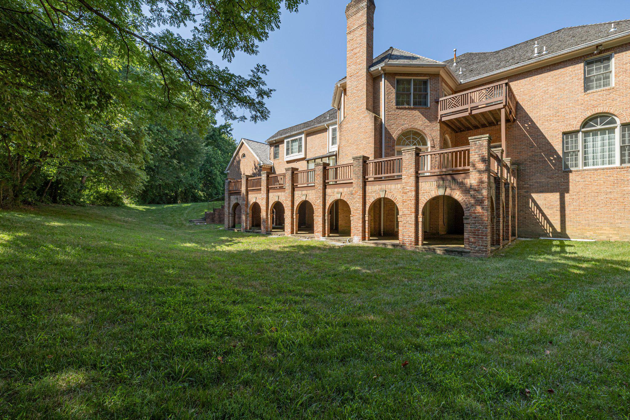 ROLLING MEADOWS - Residential