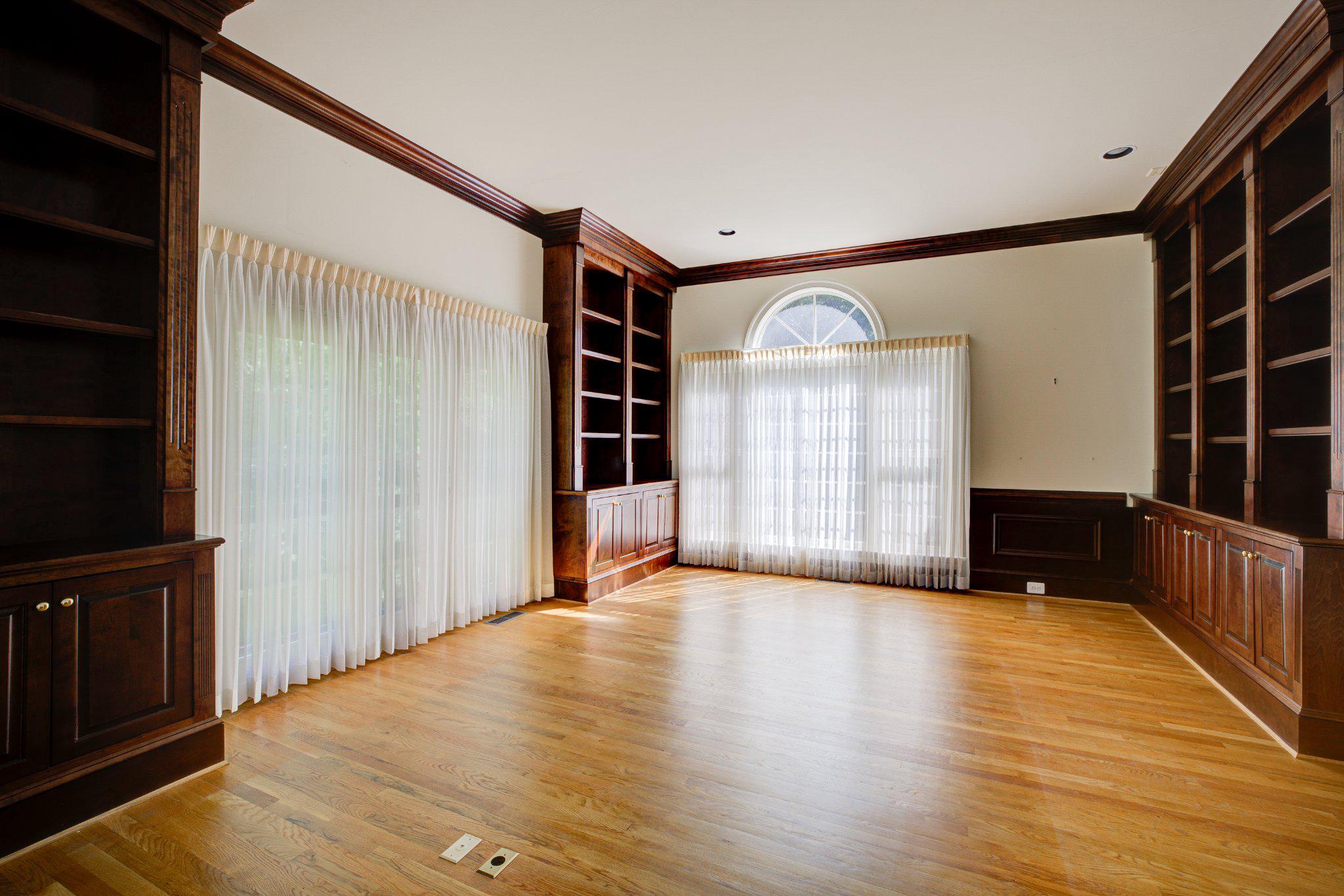 ROLLING MEADOWS - Residential