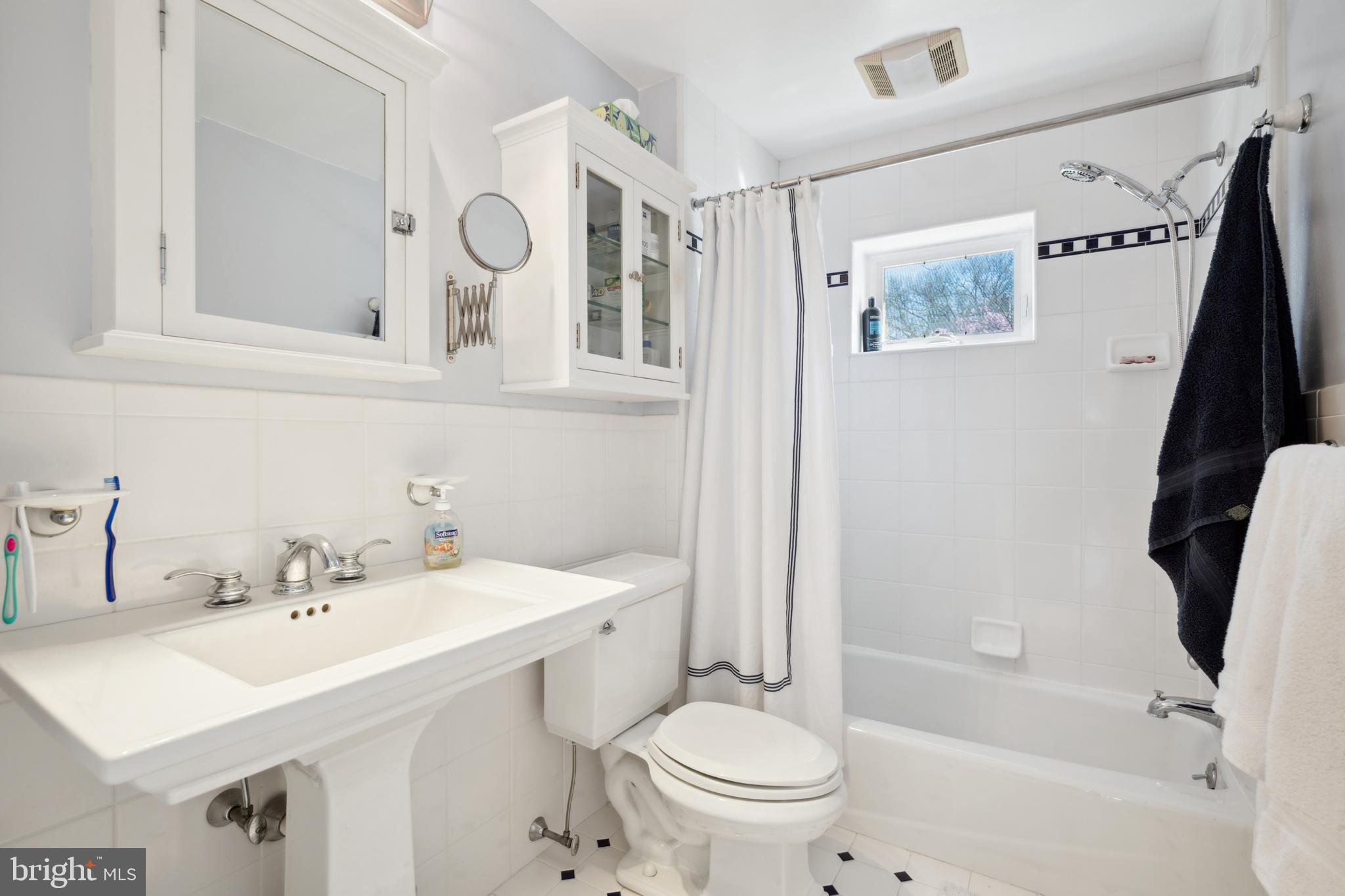 NARBERTH - Residential