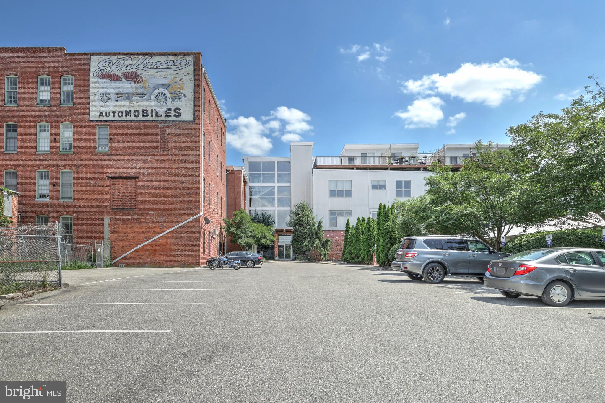 THE LOFTS - Residential