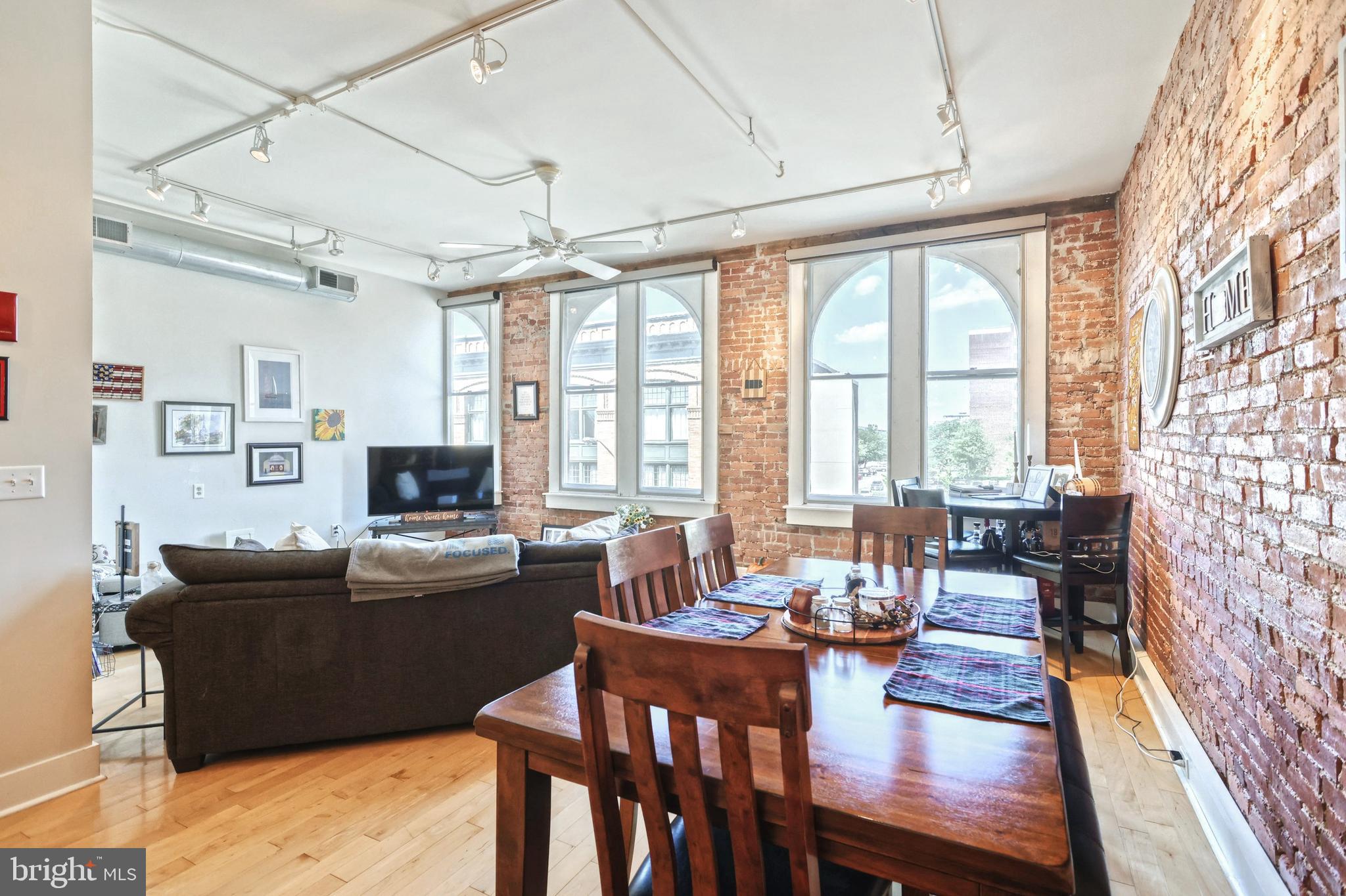 THE LOFTS - Residential