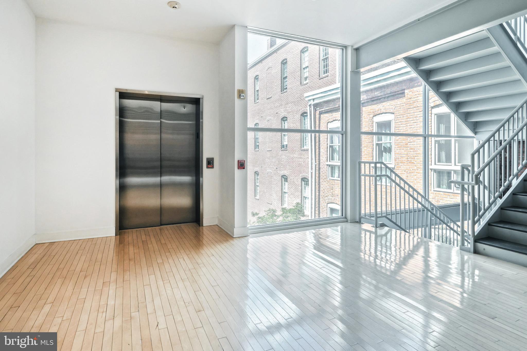 THE LOFTS - Residential
