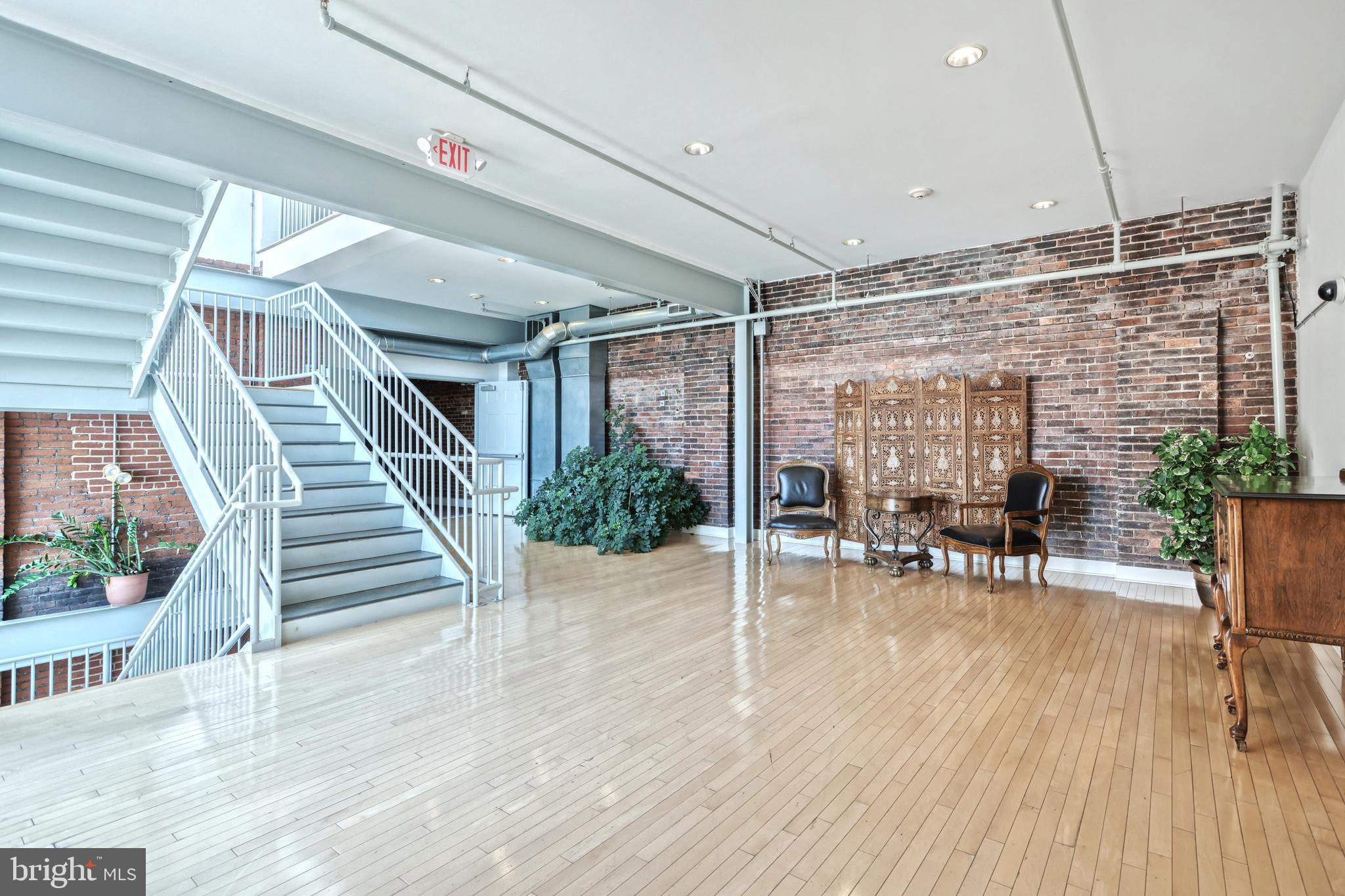 THE LOFTS - Residential