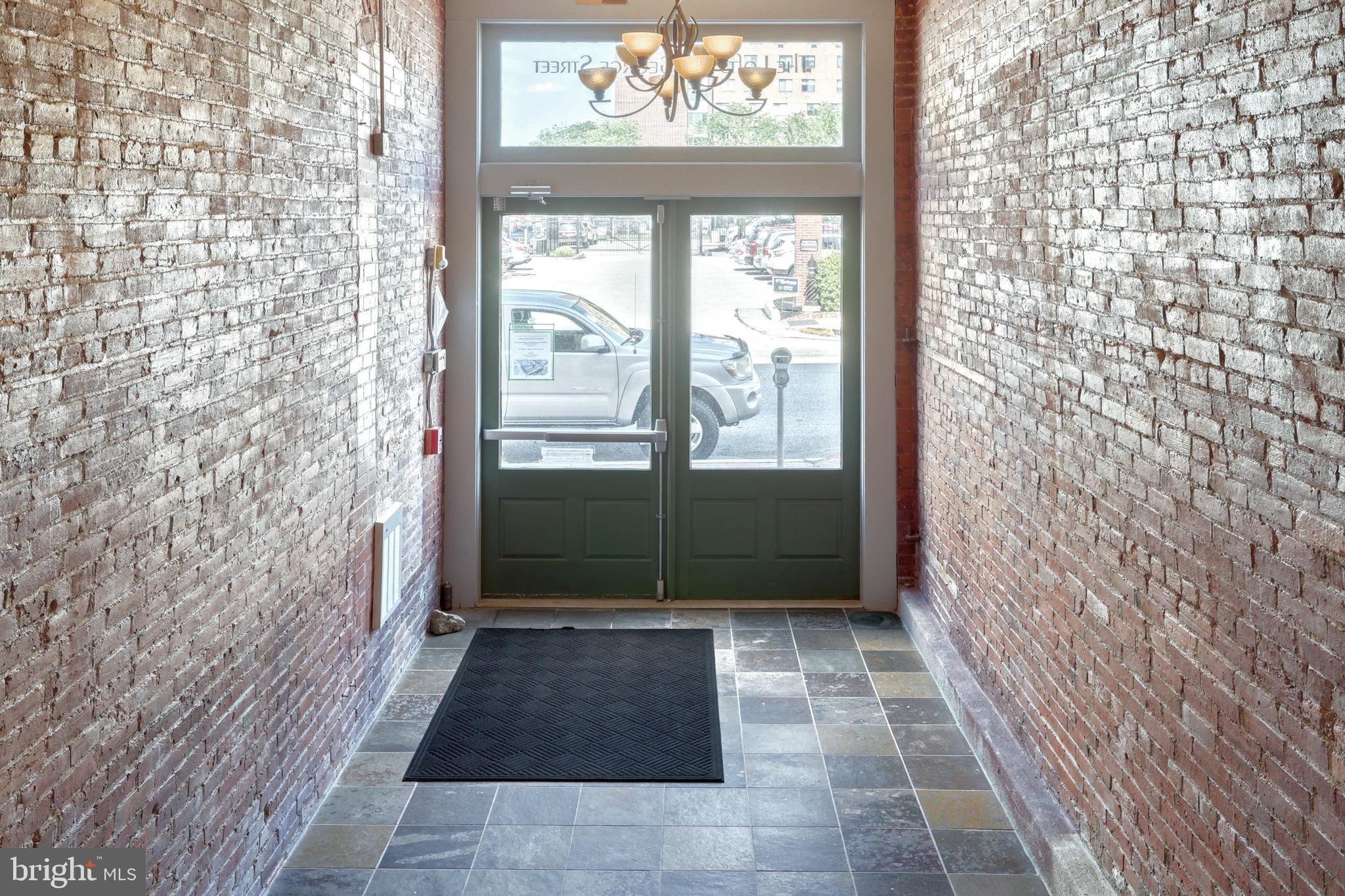 THE LOFTS - Residential