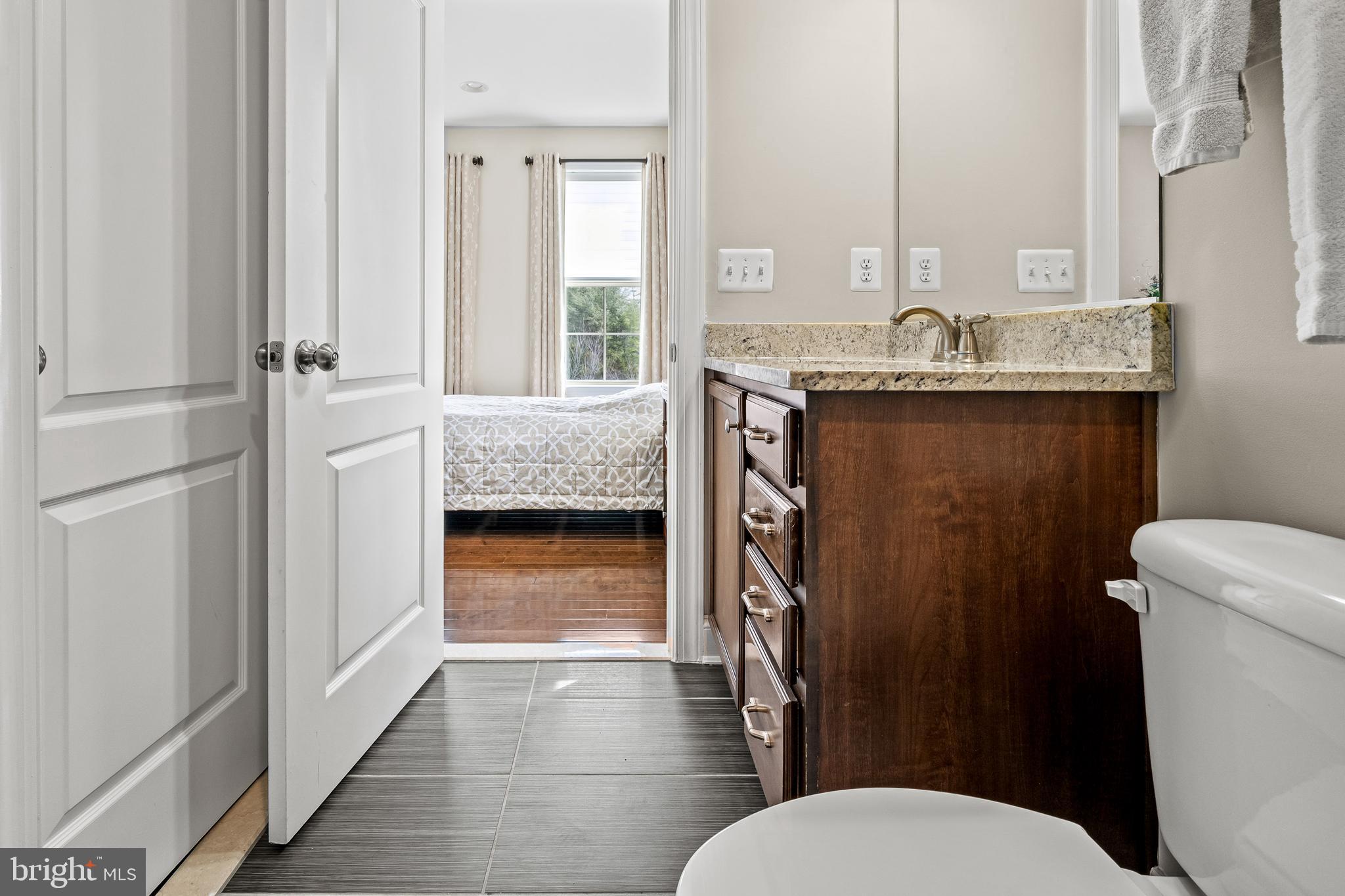 CLARKE ASSEMBLAGE - Residential