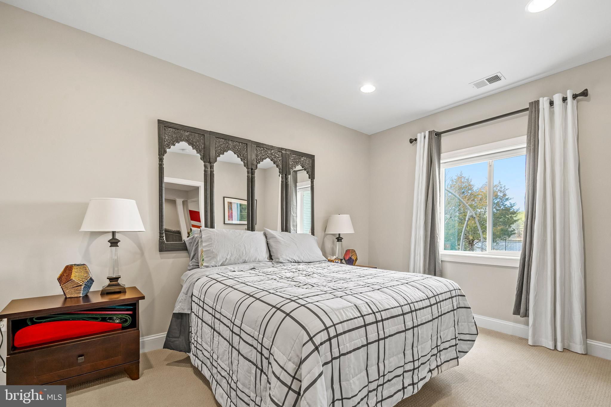 CLARKE ASSEMBLAGE - Residential