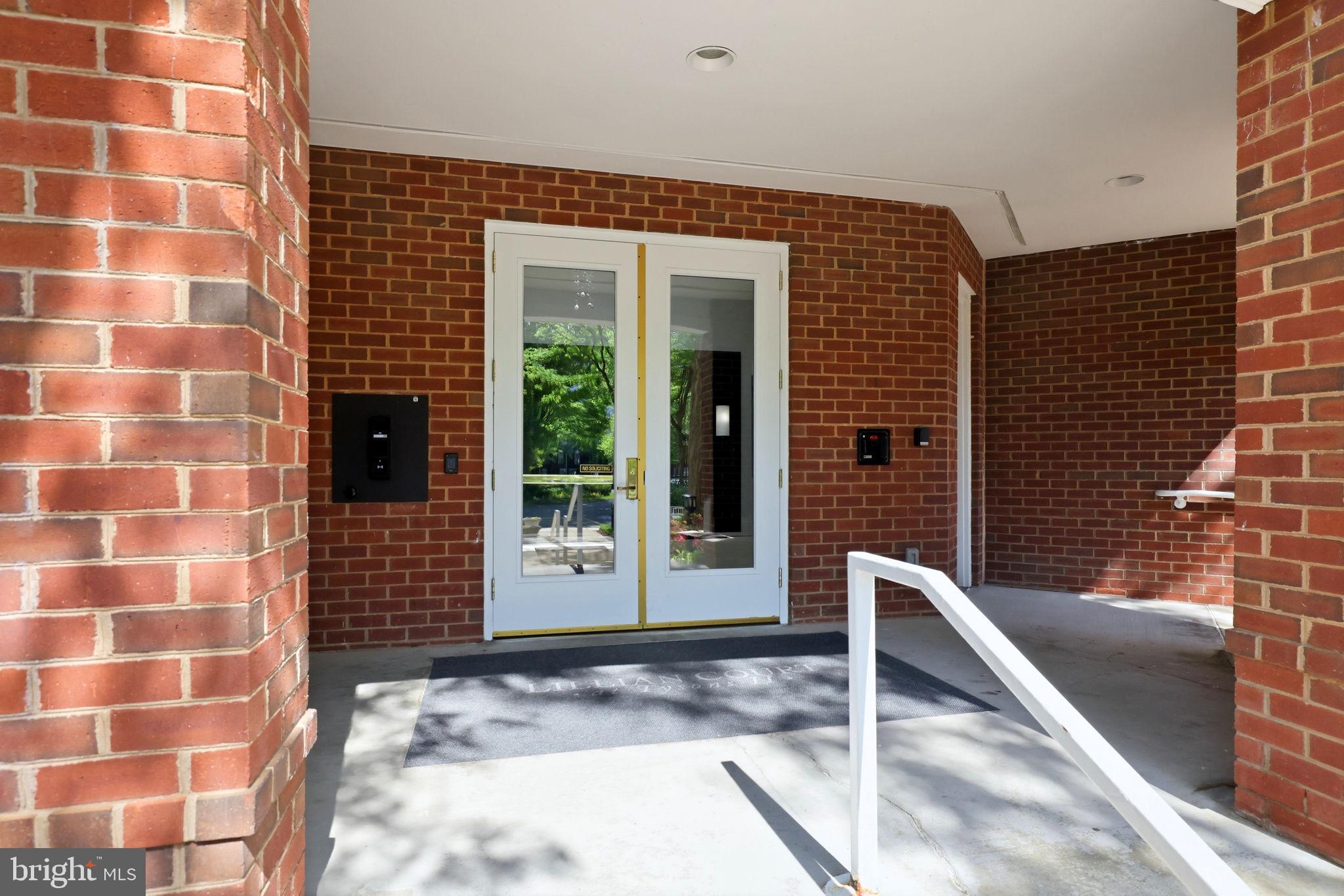 LILLIAN COURT AT TYSONS - Residential