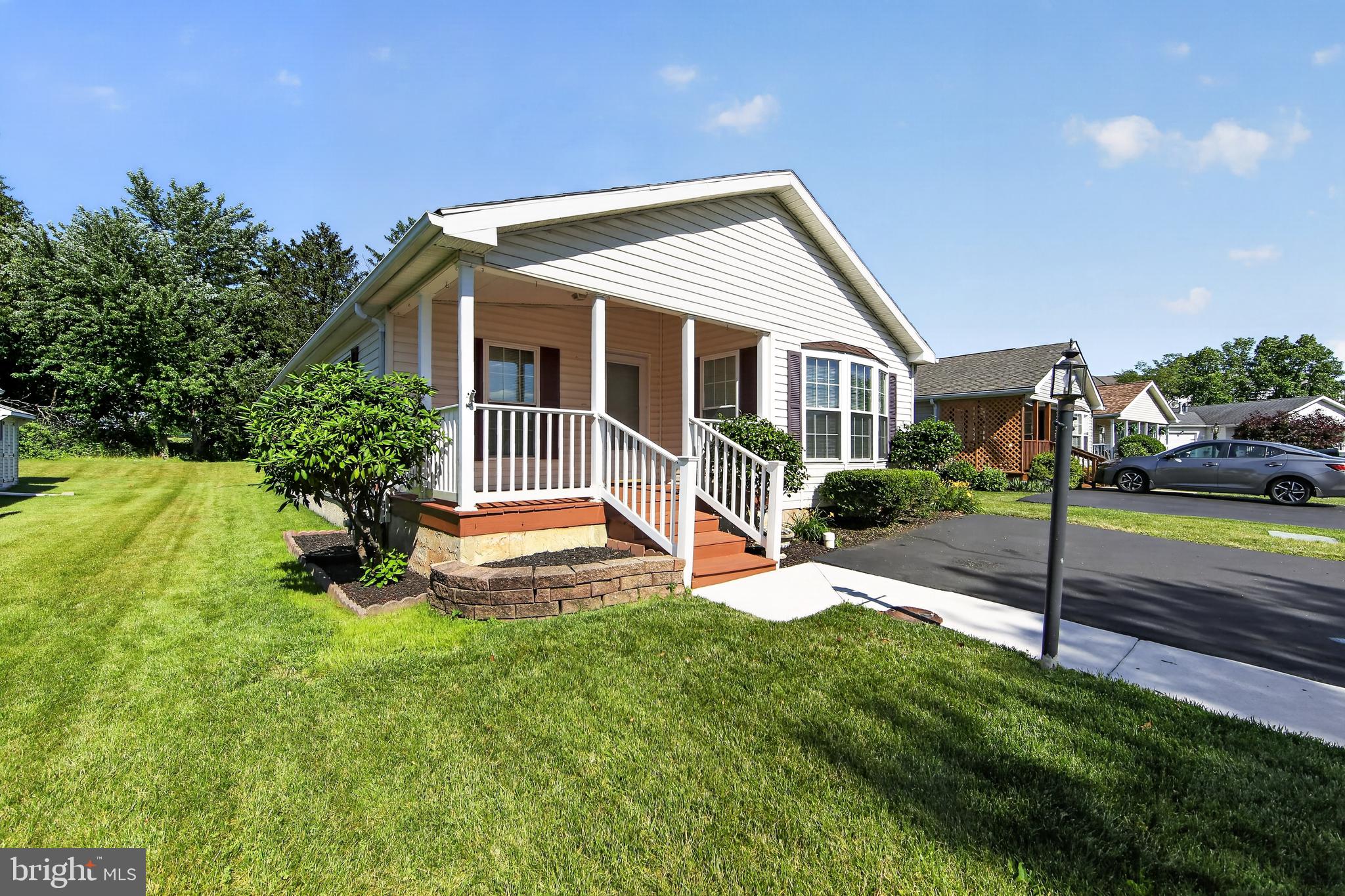 WILLOW RUN - Residential