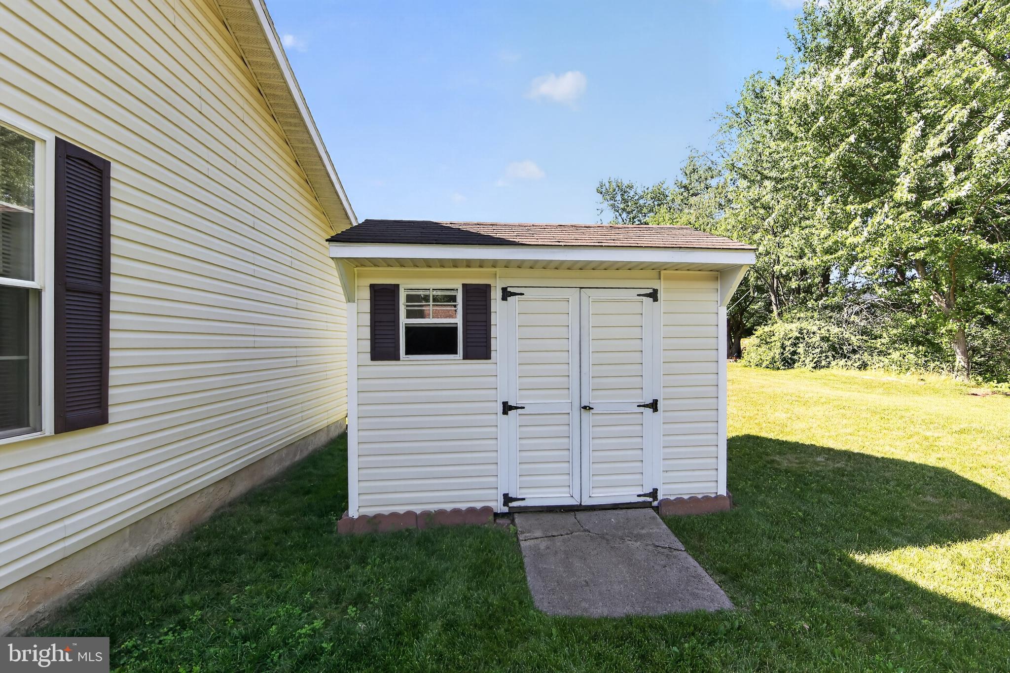 WILLOW RUN - Residential