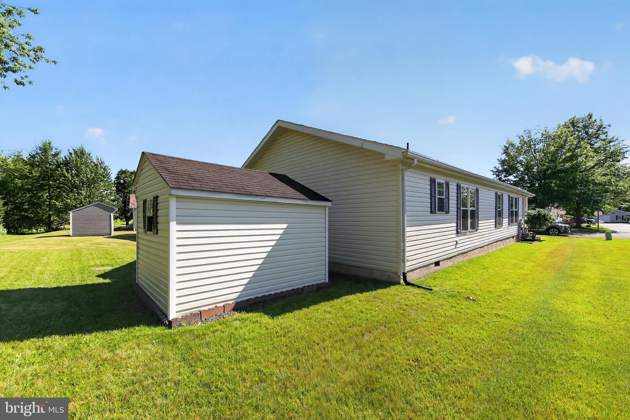 WILLOW RUN - Residential