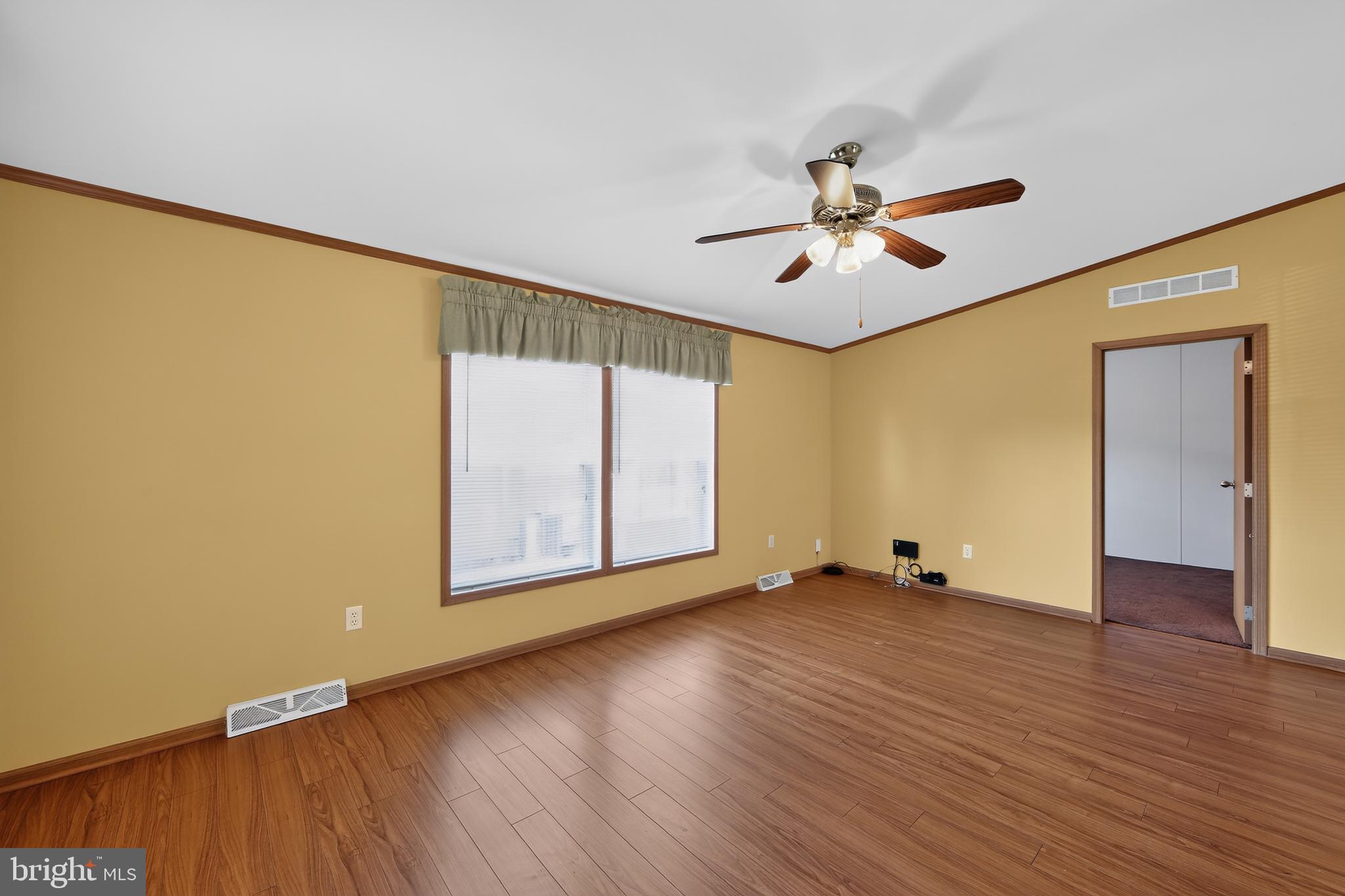 WILLOW RUN - Residential