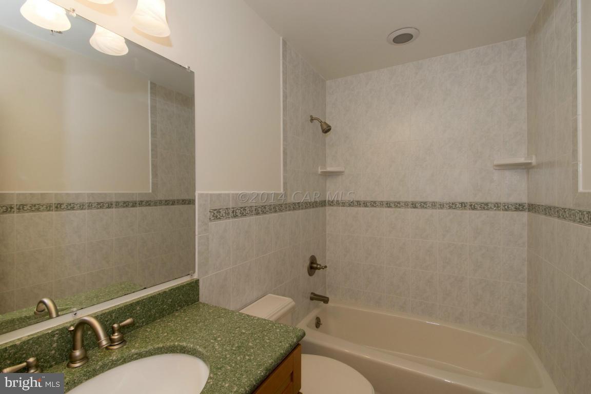 BAY SHORES - Residential