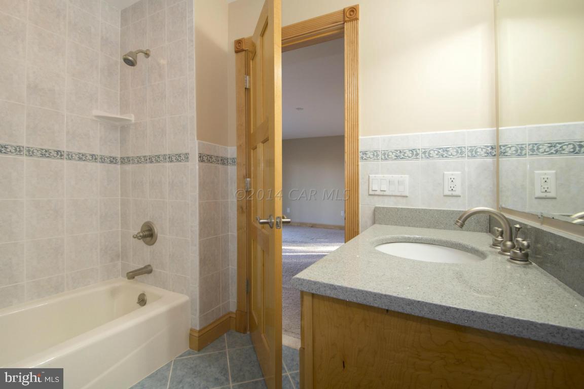 BAY SHORES - Residential
