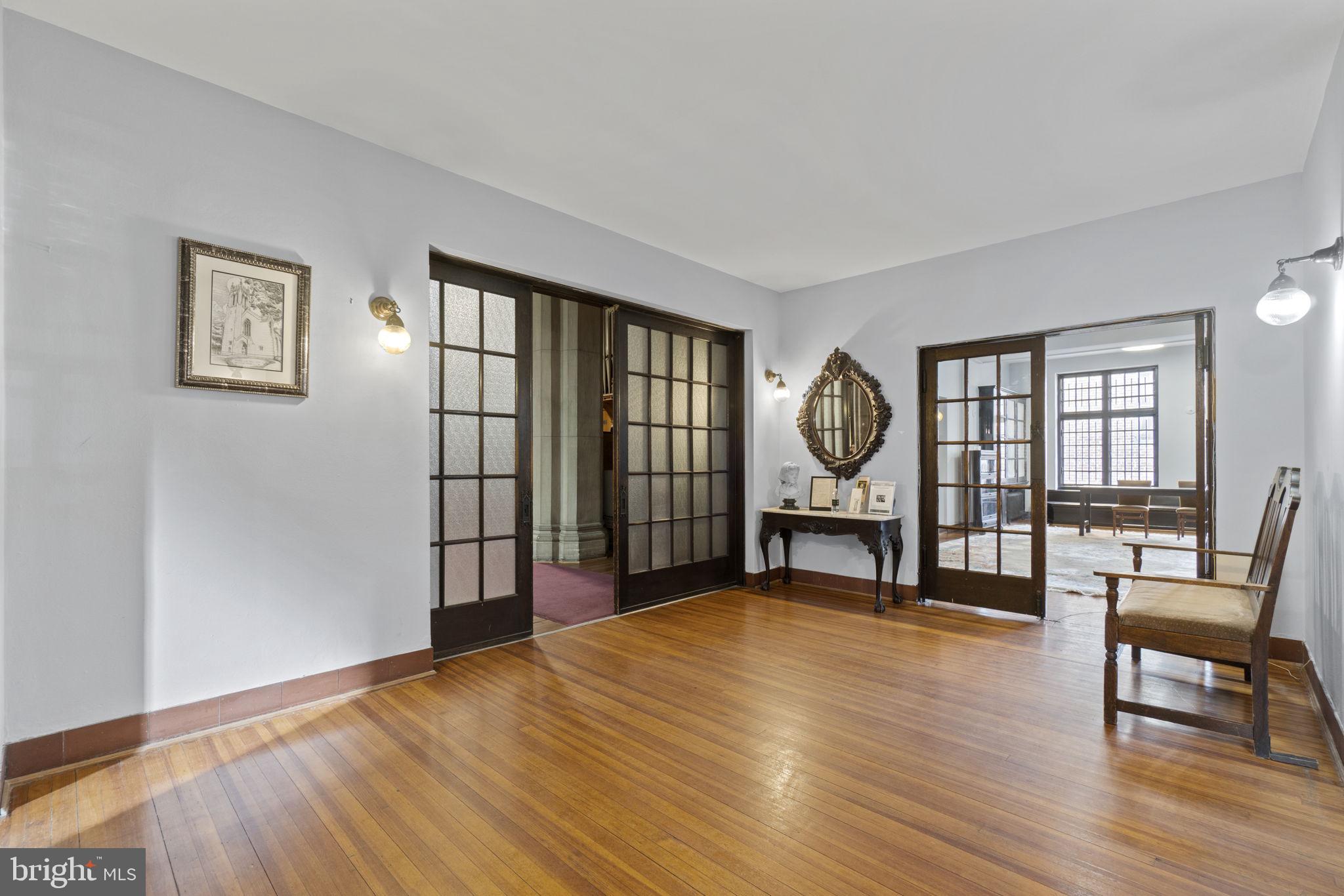 DUPONT CIRCLE - Residential