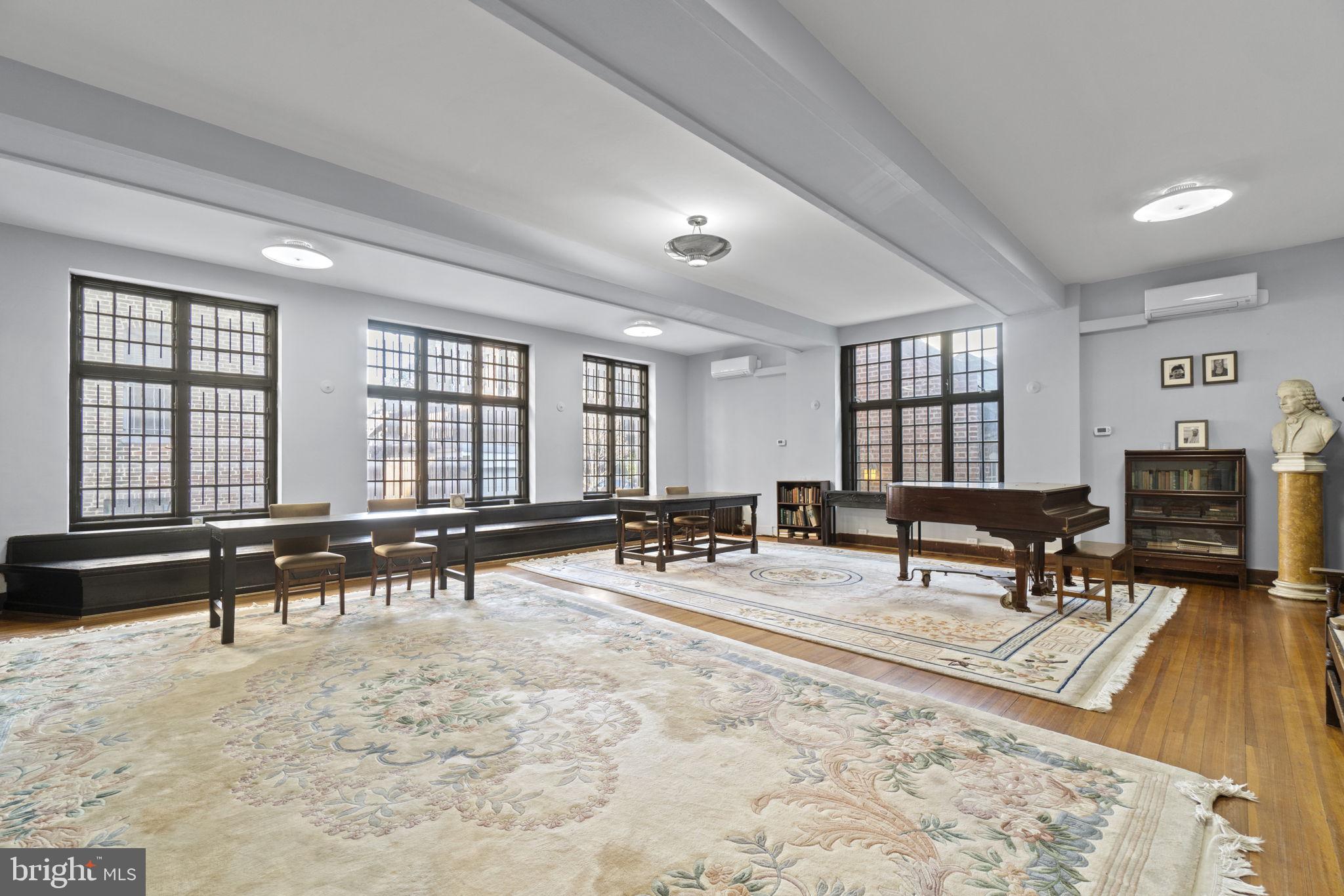 DUPONT CIRCLE - Residential
