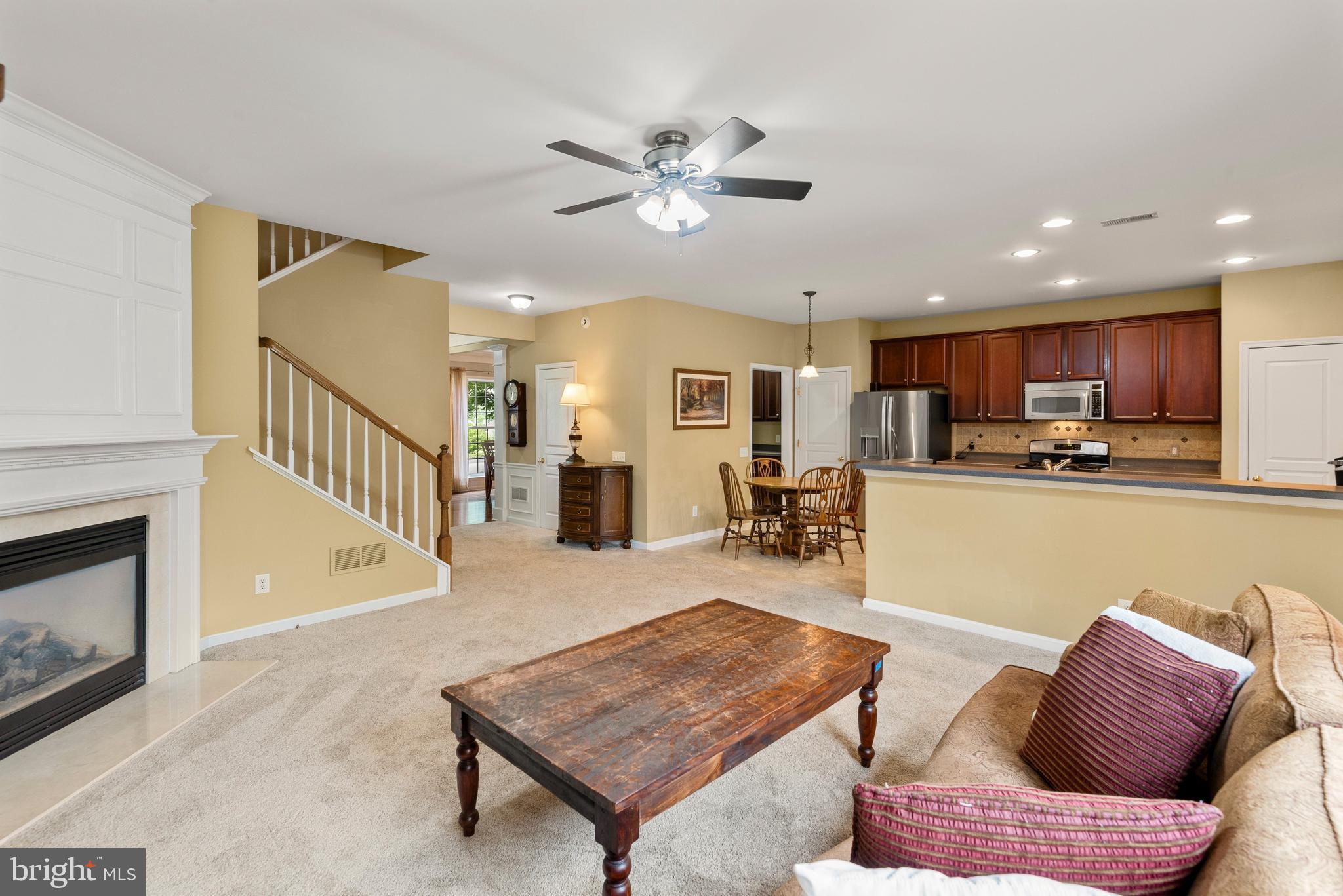 WINDSOR RIDGE - Residential