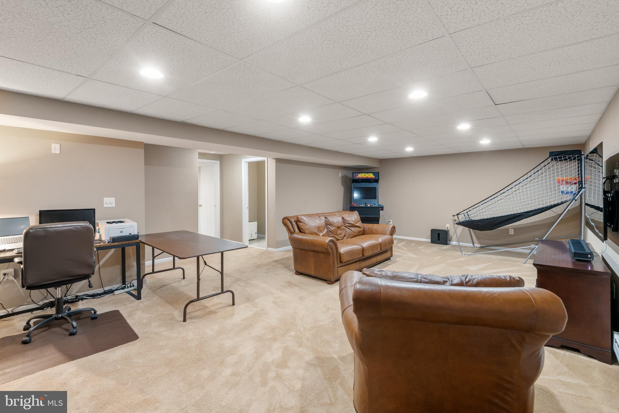 WINDSOR RIDGE - Residential