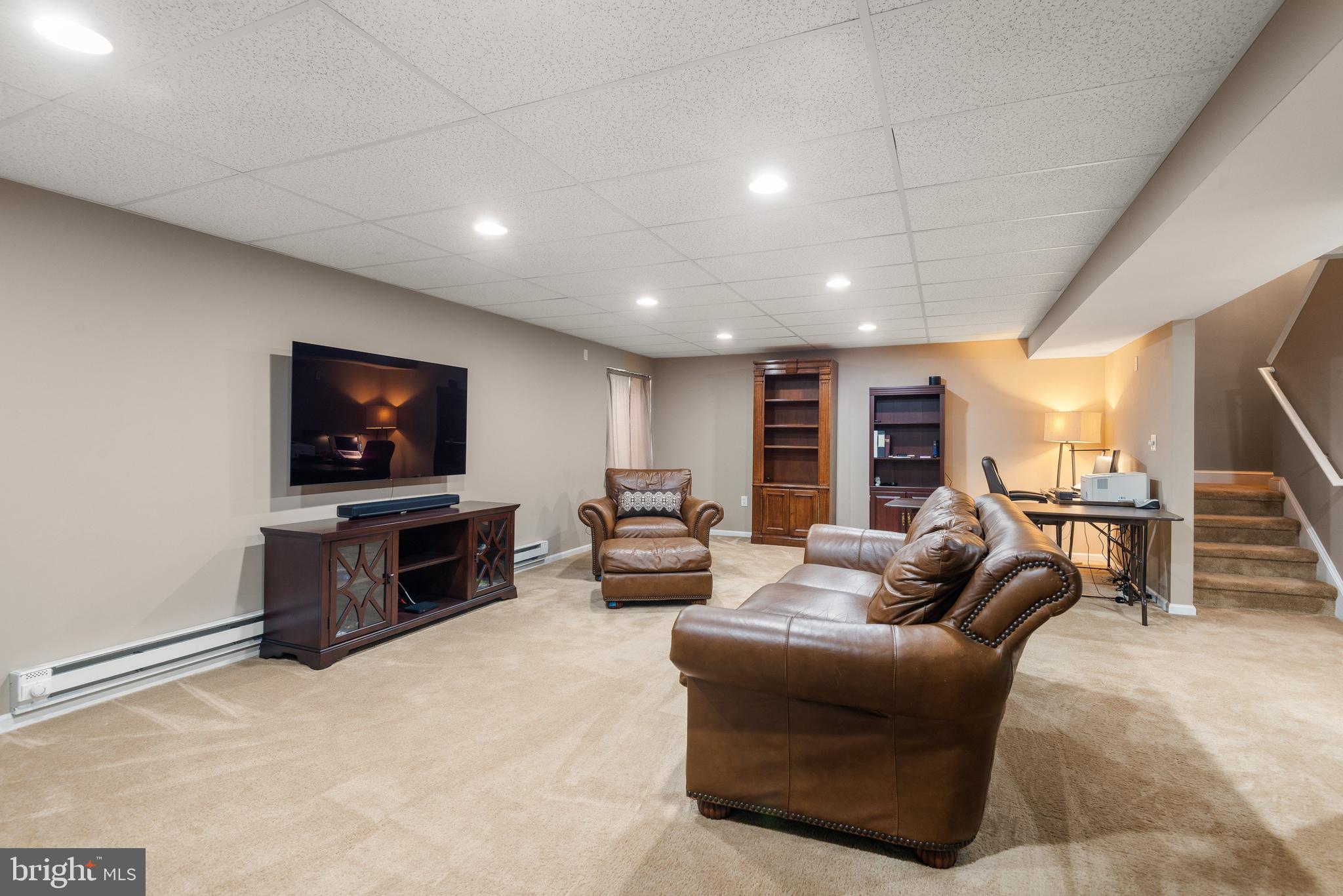 WINDSOR RIDGE - Residential