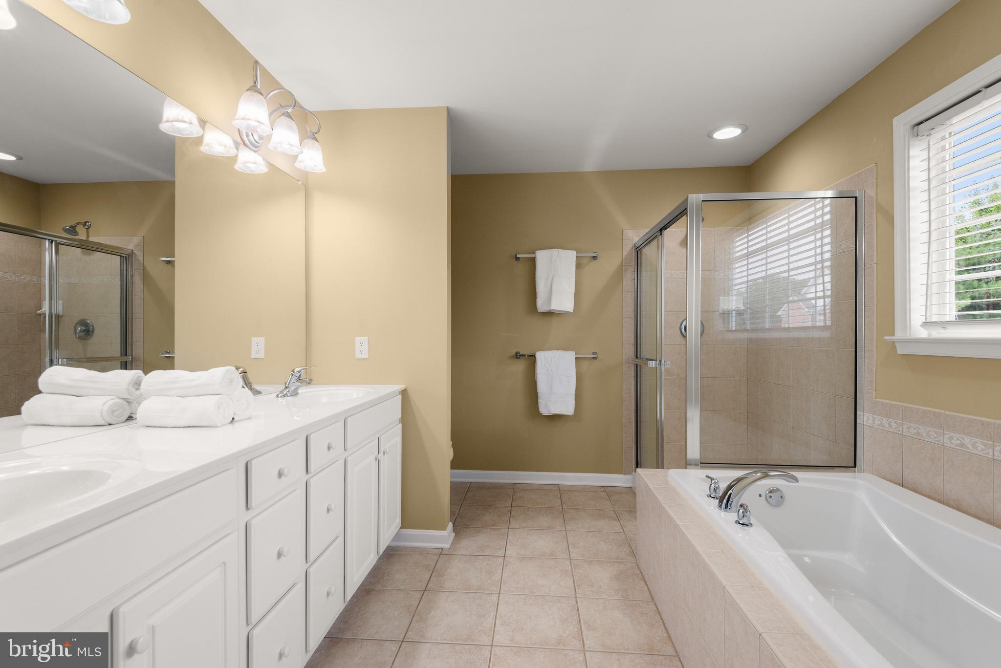 WINDSOR RIDGE - Residential