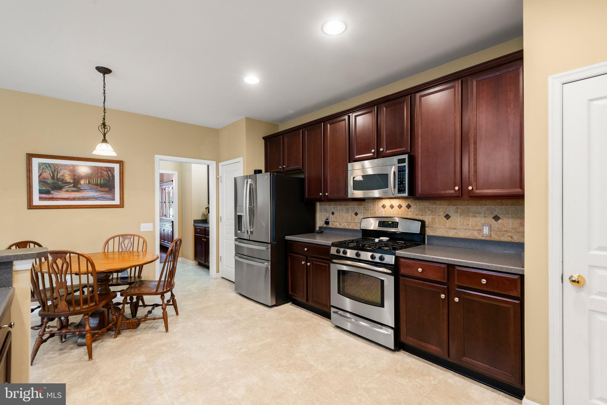 WINDSOR RIDGE - Residential